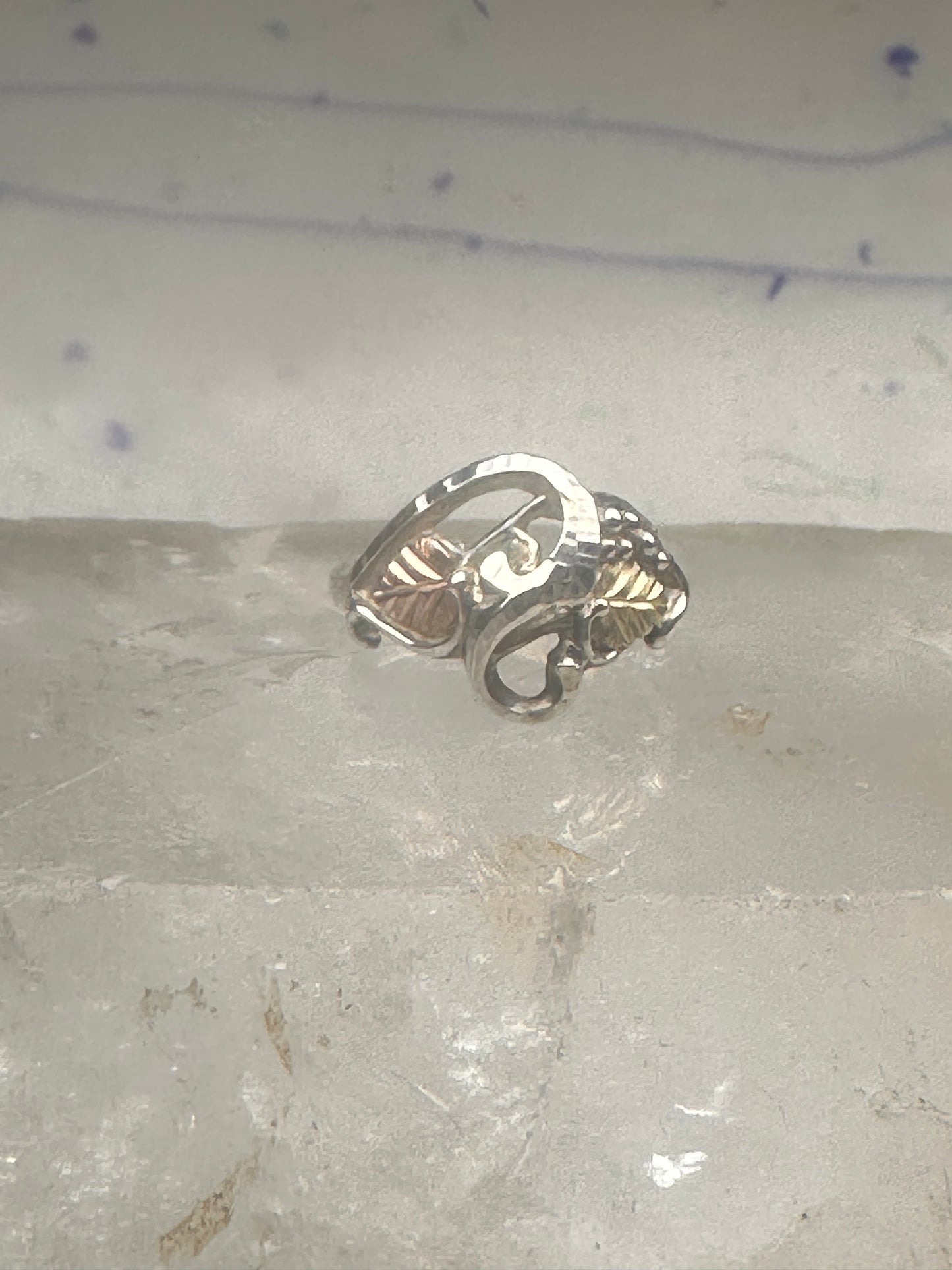 Black Hills Gold ring leaves band size 5.75 sterling silver women girls