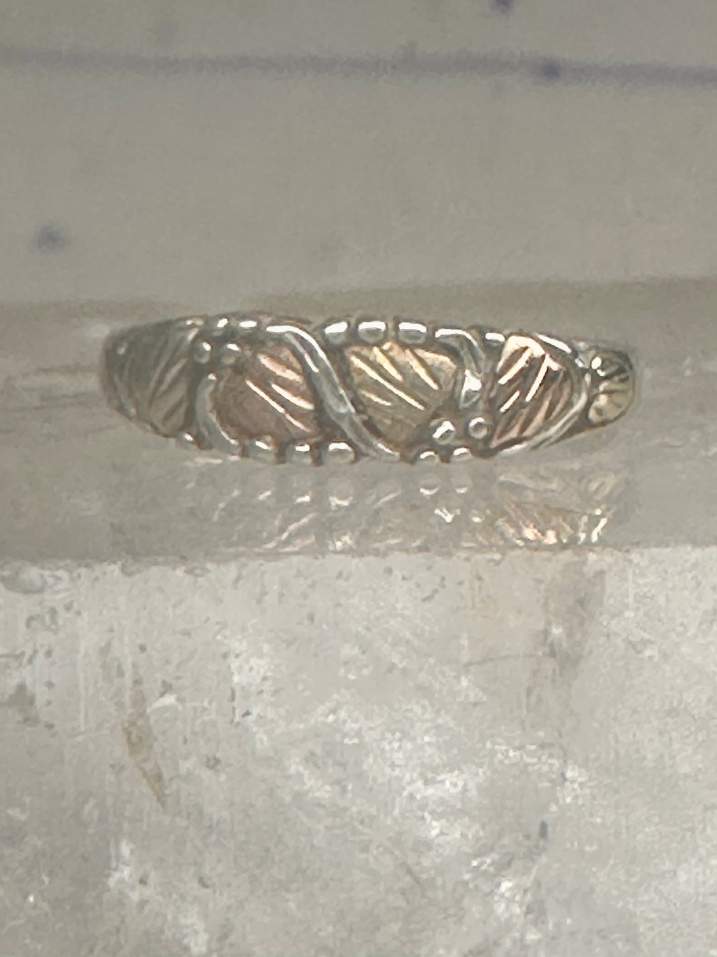 Black Hills Gold ring slender leaves wedding band size 5 sterling silver women girls