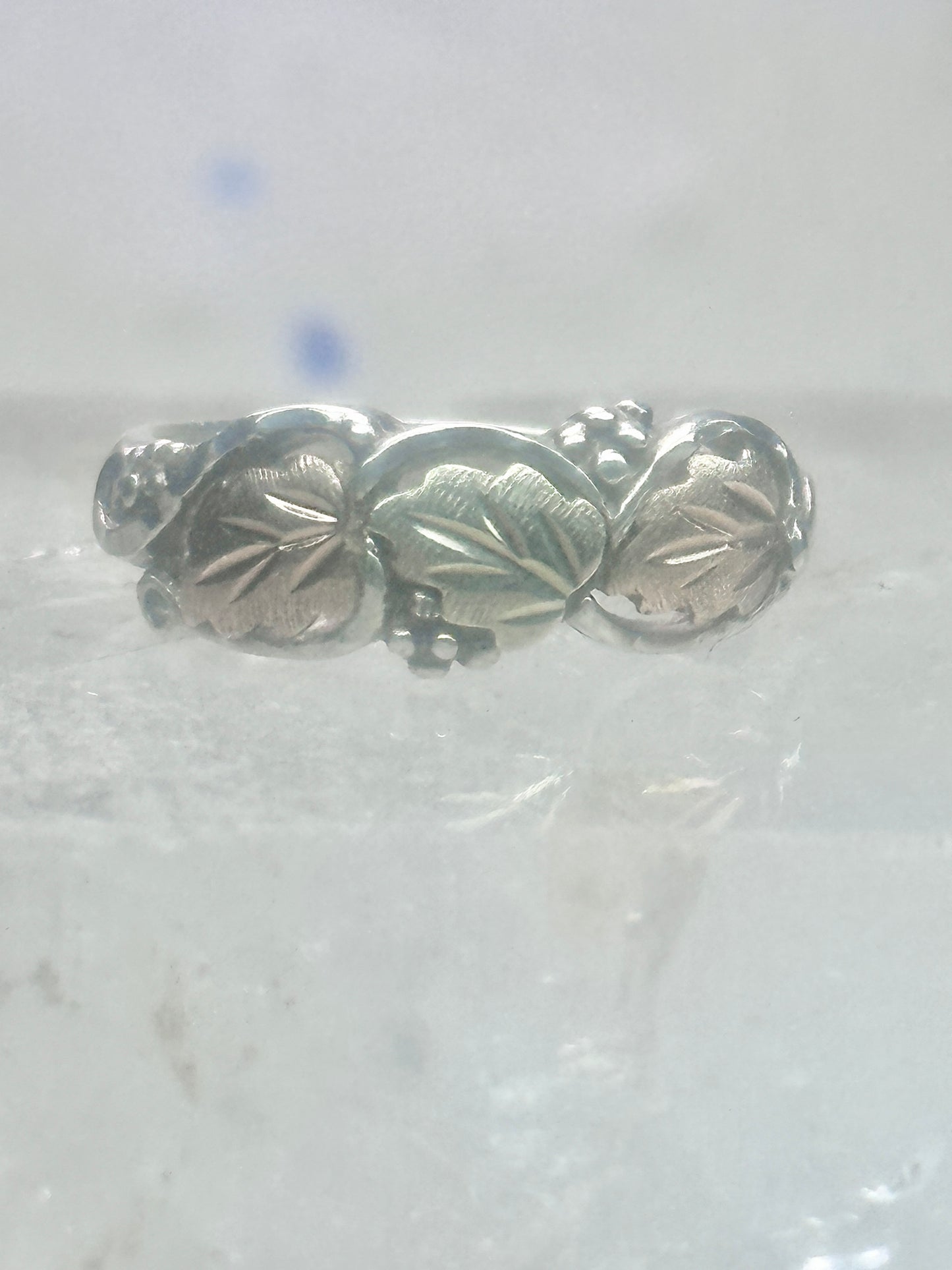 Black Hills Gold ring wedding leaves  band size 6.50 sterling silver women