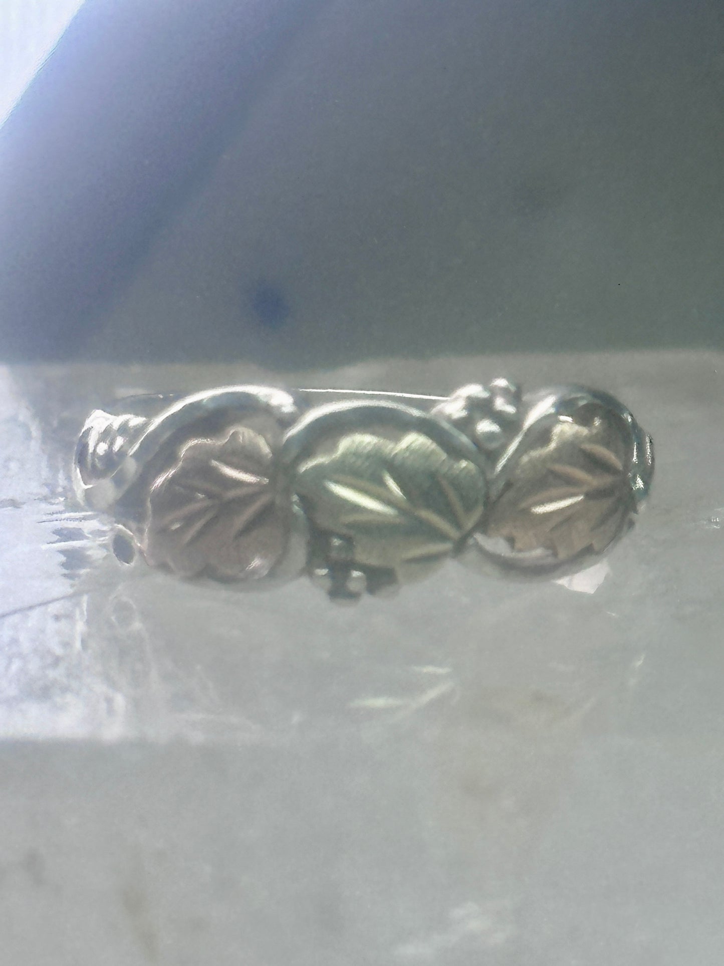Black Hills Gold ring wedding leaves  band size 6.50 sterling silver women