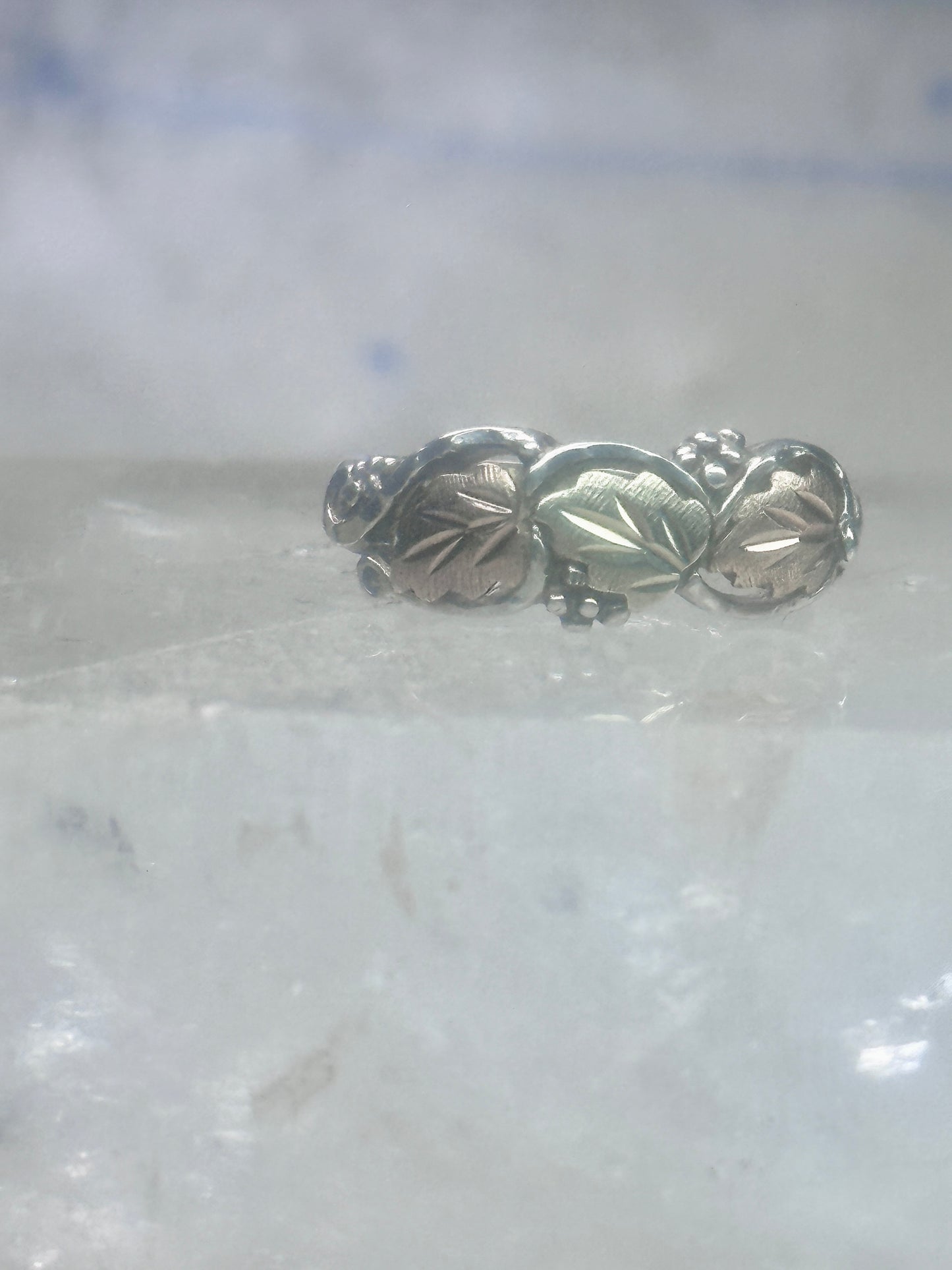 Black Hills Gold ring wedding leaves  band size 6.50 sterling silver women