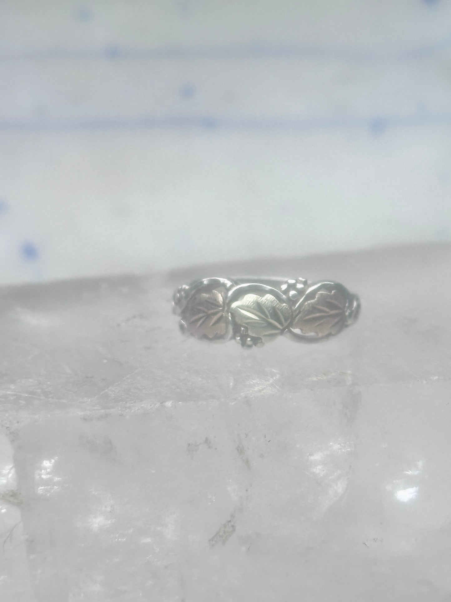 Black Hills Gold ring wedding leaves  band size 6.50 sterling silver women