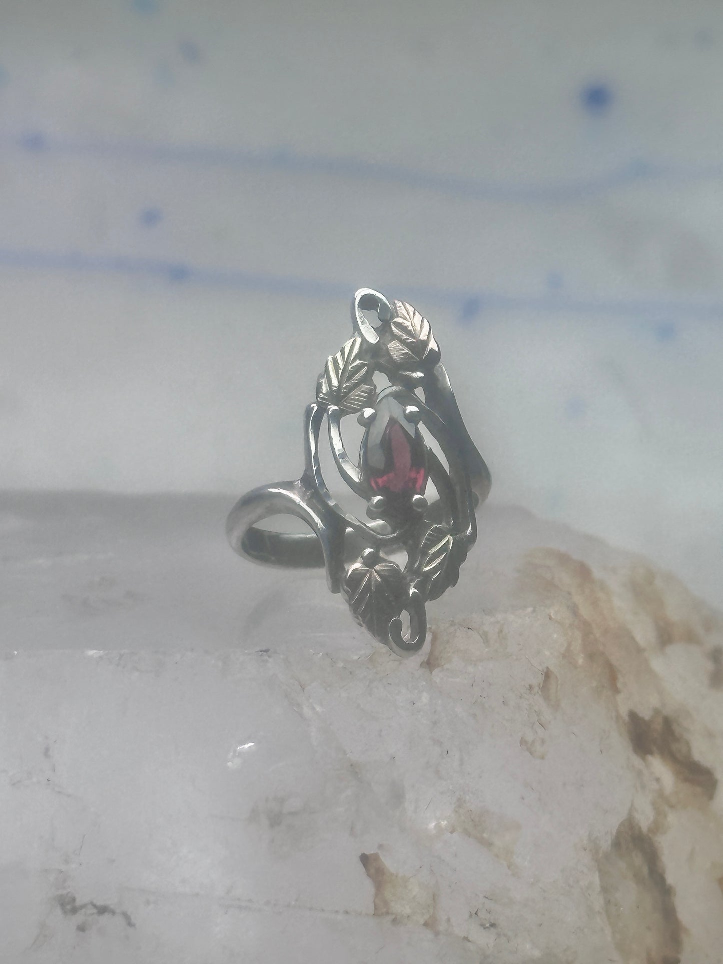Long Black Hills Gold ring garnet leaves floral size 4.50 sterling silver women
