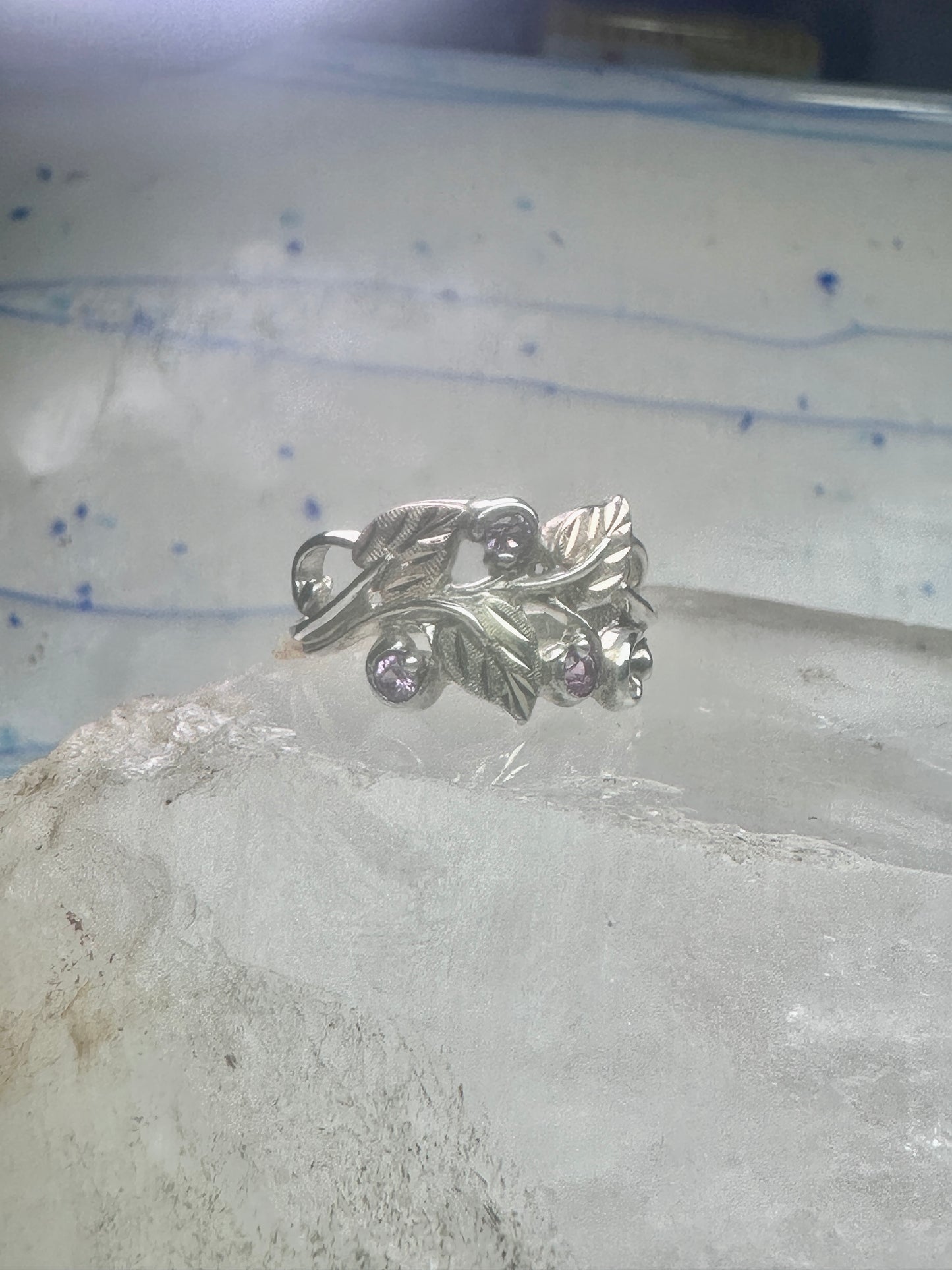 Black Hills Gold ring amethyst leaves floral size 7.25 sterling silver women
