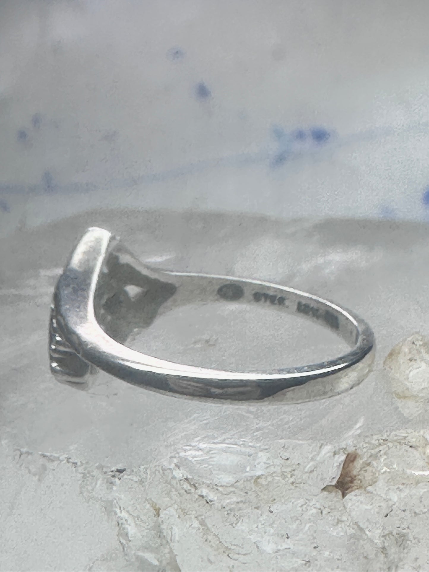 Black Hills Gold ring heart love Valentine leaves floral size 8.25 sterling silver women