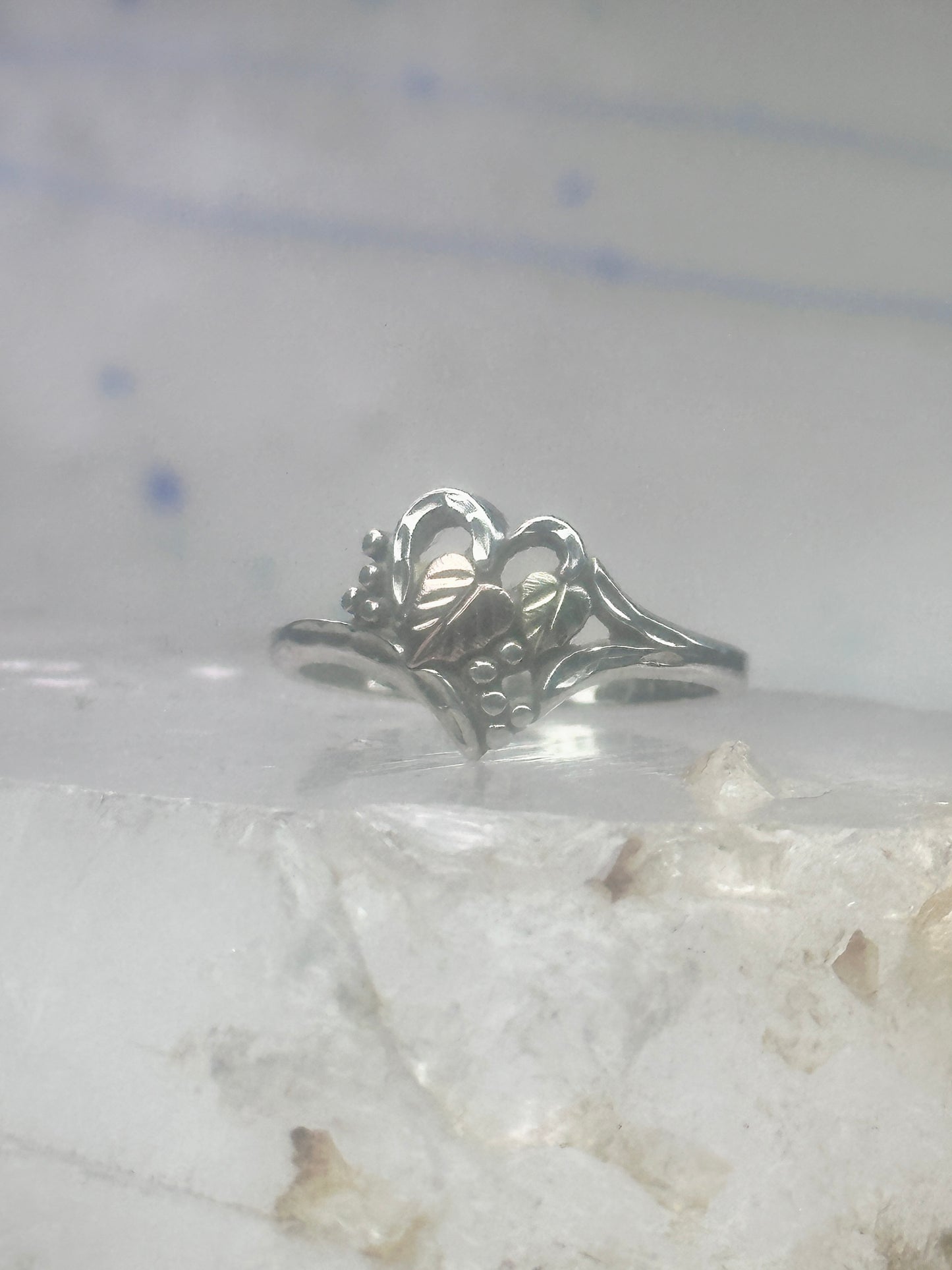 Black Hills Gold ring heart love Valentine leaves floral size 8.25 sterling silver women