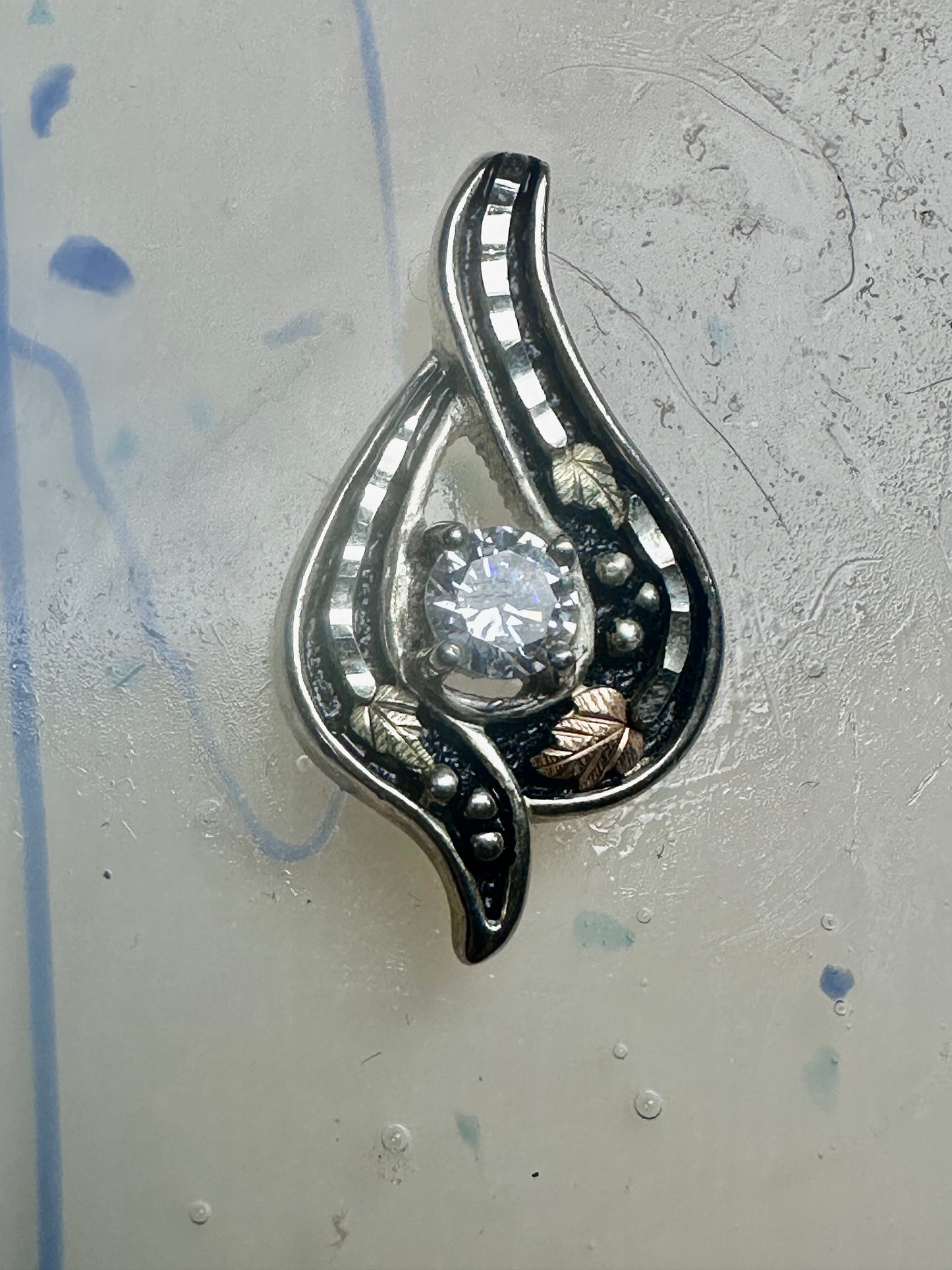 Black Hills Gold pendant CZ Floral leaves sterling silver women girls