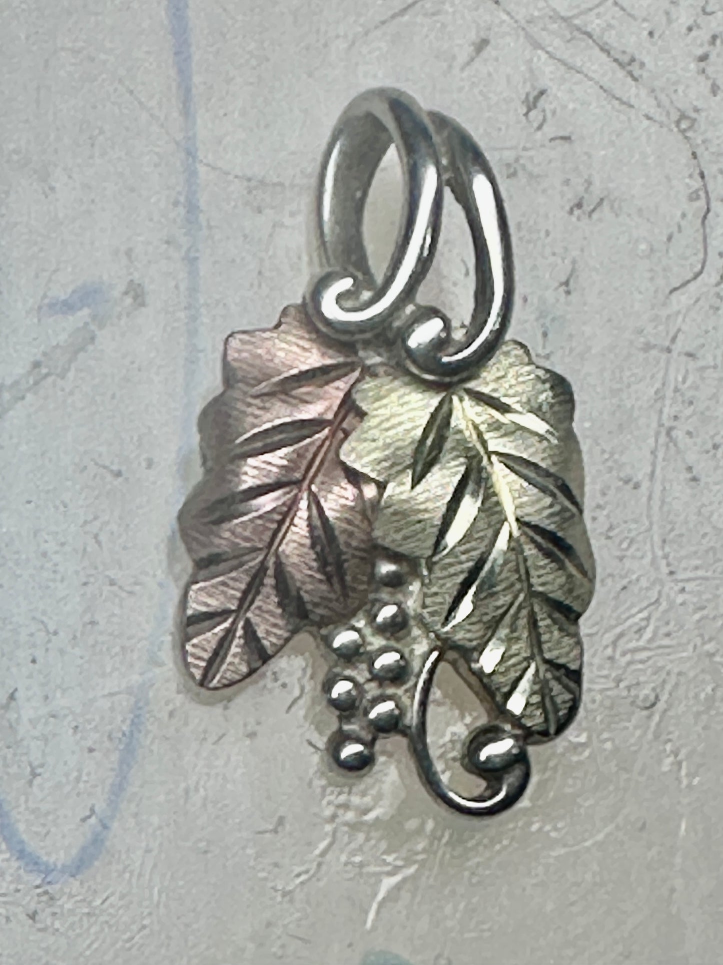 Black Hills Gold pendant Floral leaves sterling silver women girls