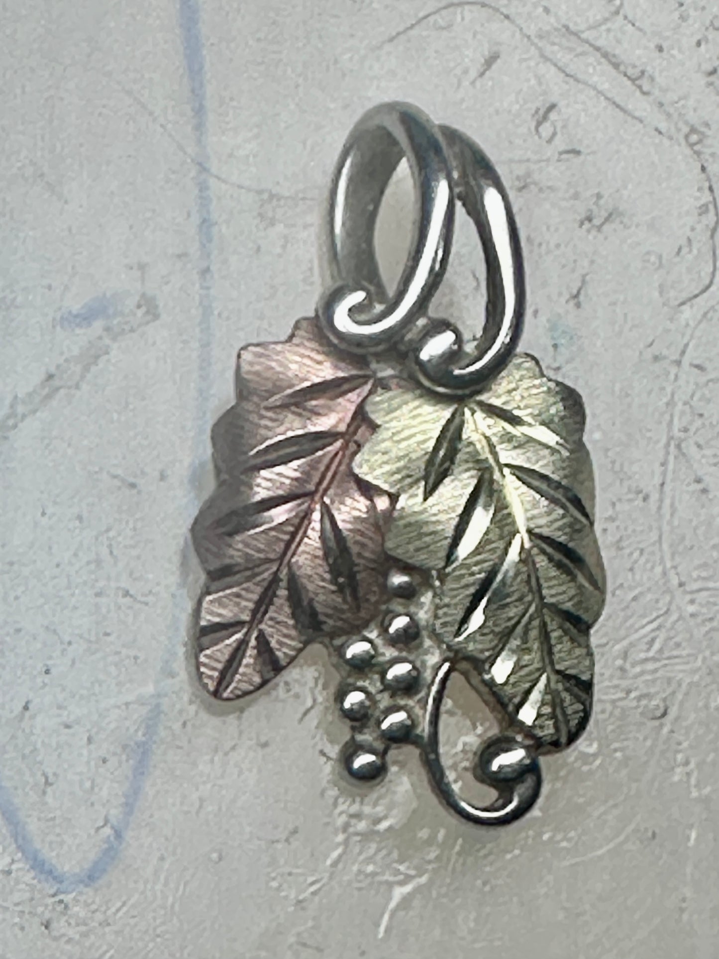 Black Hills Gold pendant Floral leaves sterling silver women girls
