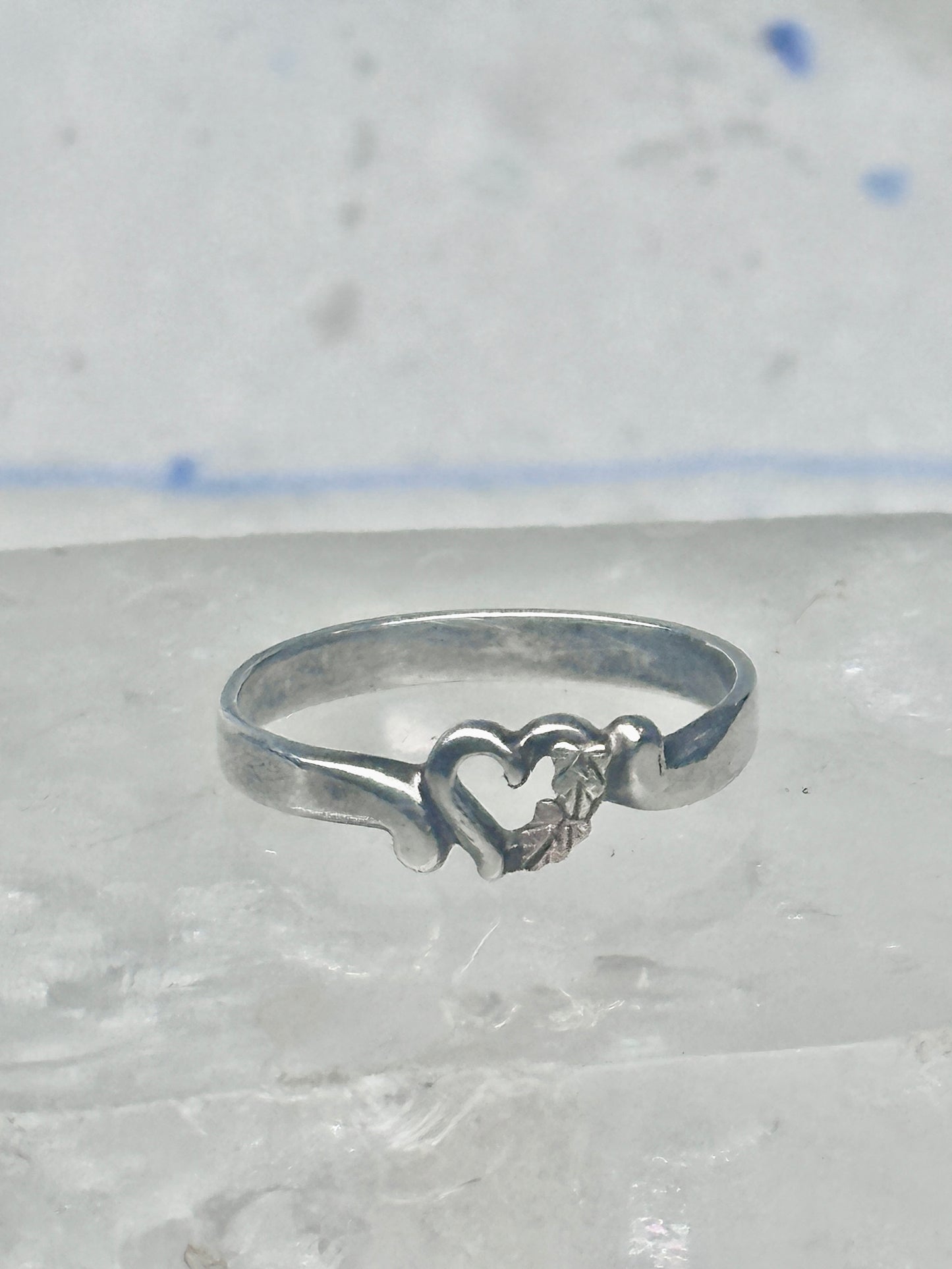 Black Hills Gold ring Heart Valentine leaves floral band size 7.75 sterling silver women girls