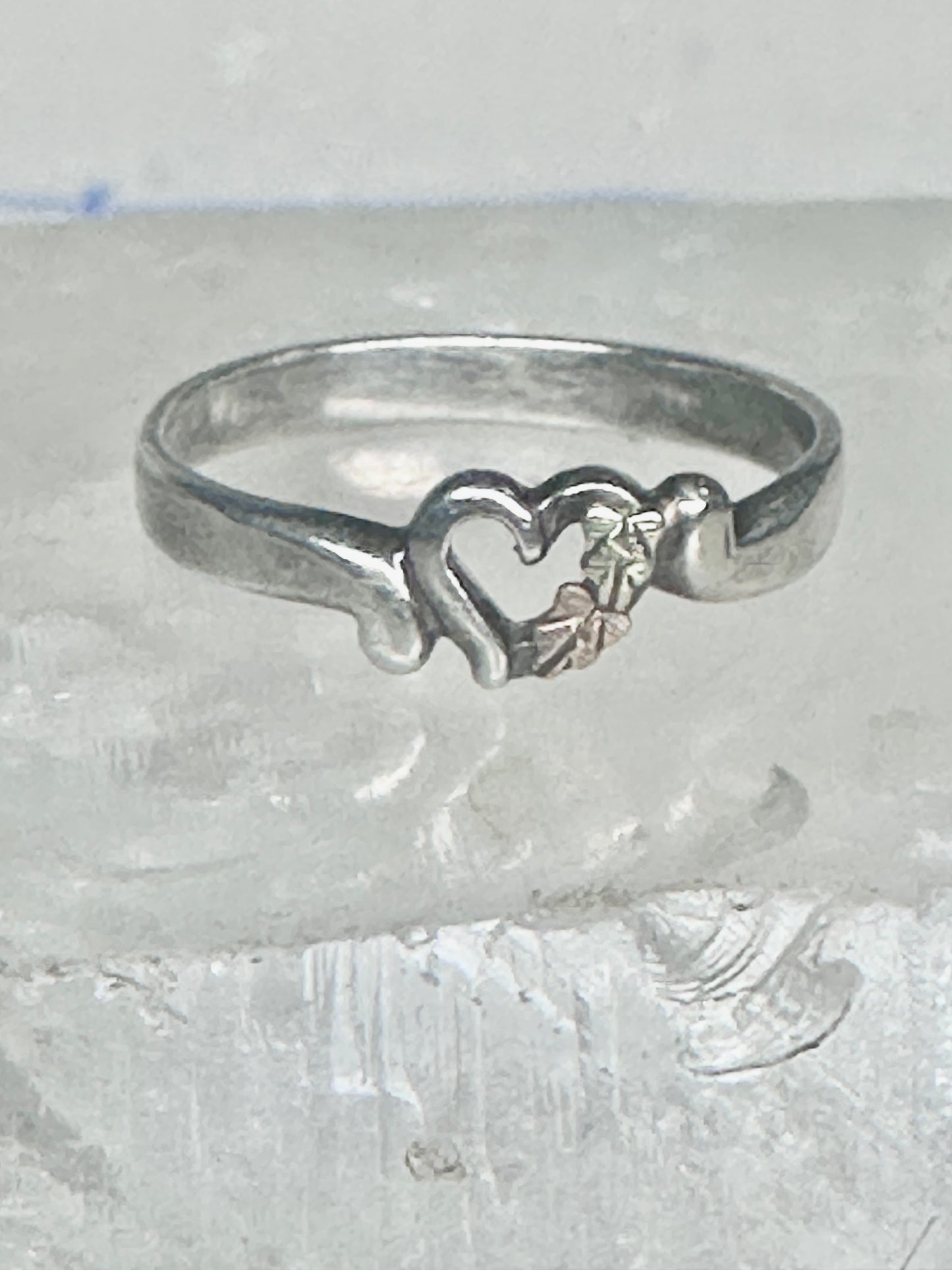 Black Hills Gold ring Heart Valentine leaves floral band size 7.75 sterling silver women girls