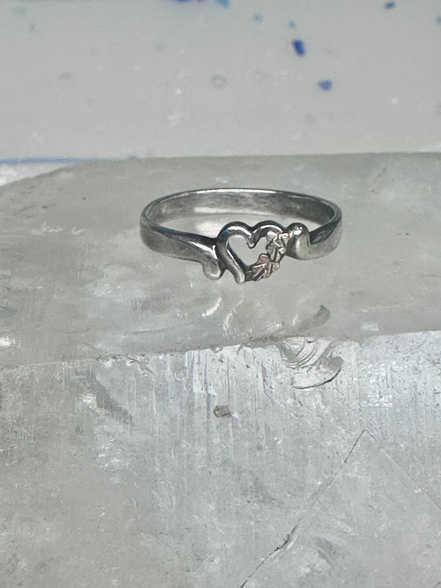 Black Hills Gold ring Heart Valentine leaves floral band size 7.75 sterling silver women girls