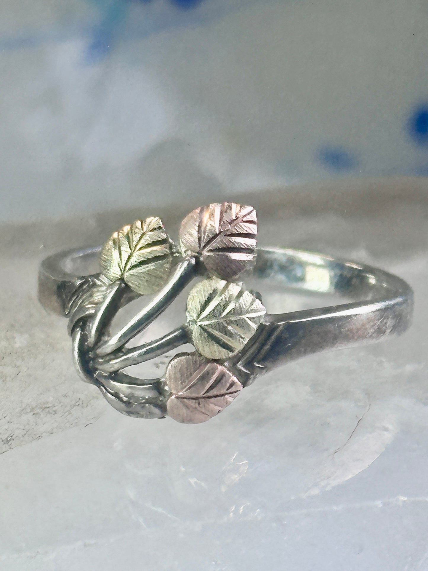 Black Hills Gold ring size 9 leaves floral band Sterling silver women girls