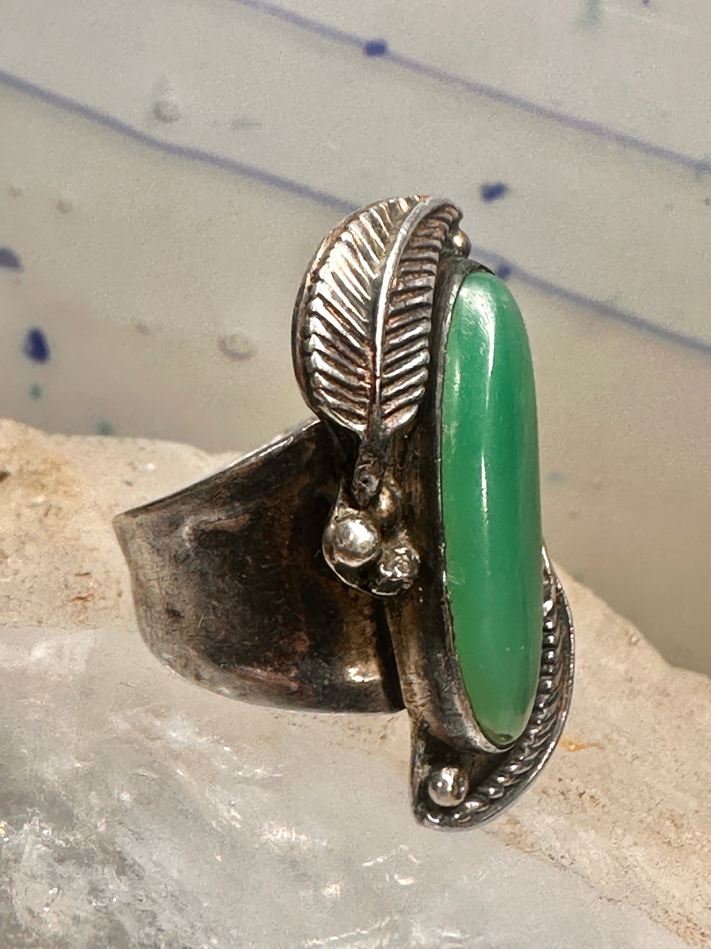 Southwest ring feathers leaves long green stone size 6.25 sterling silver women