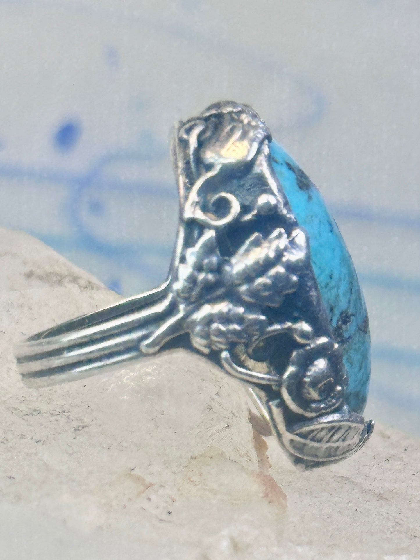 Turquoise ring size 4 pinky leaves floral flowers  art deco Sterling silver women girls