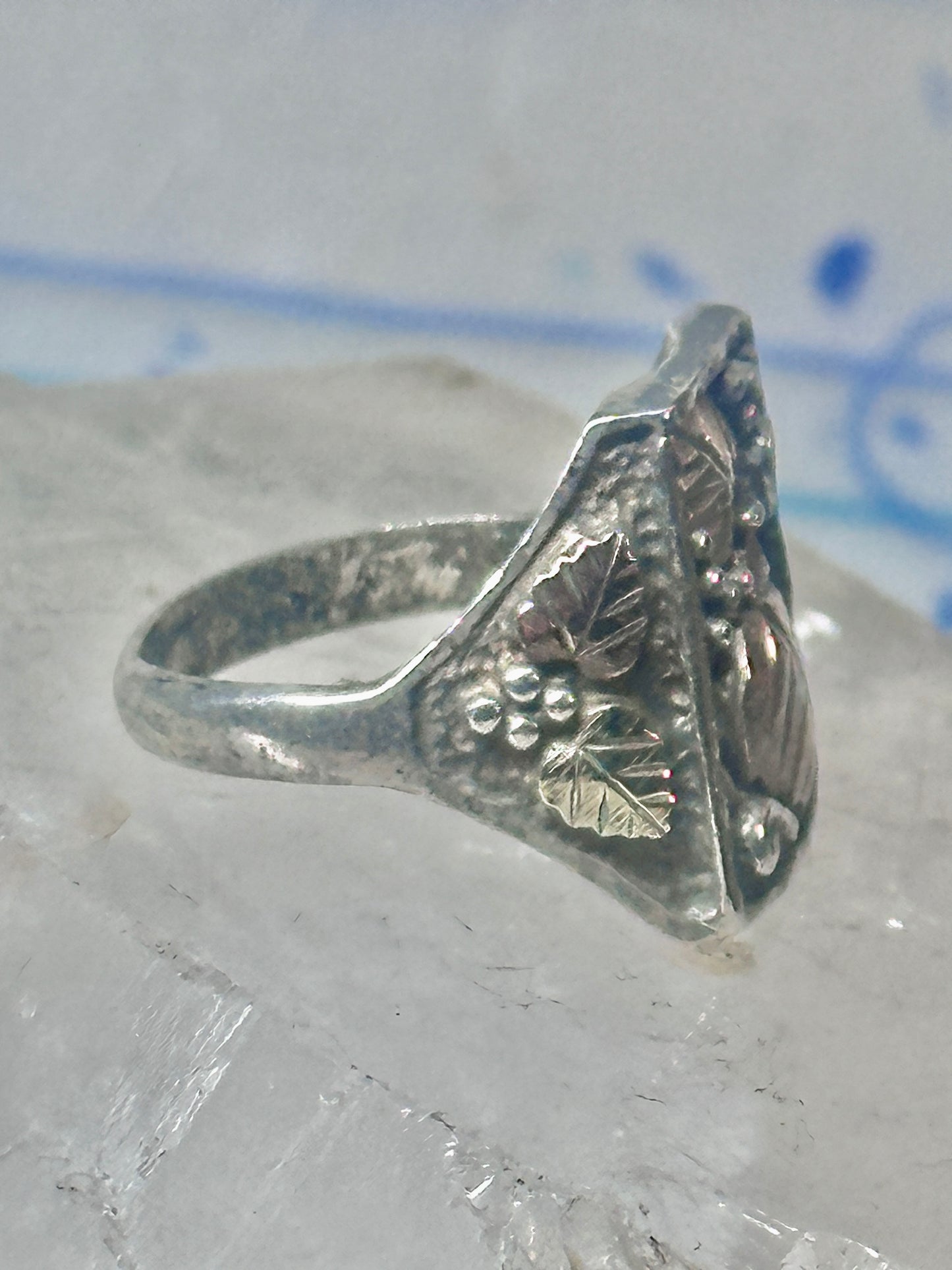 Black Hills Gold ring grape leaves size 9.5 pinky Sterling silver women men