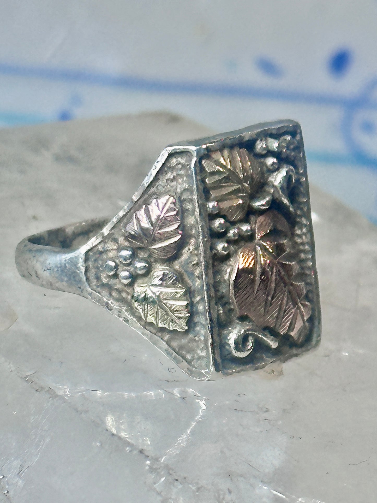 Black Hills Gold ring grape leaves size 9.5 pinky Sterling silver women men