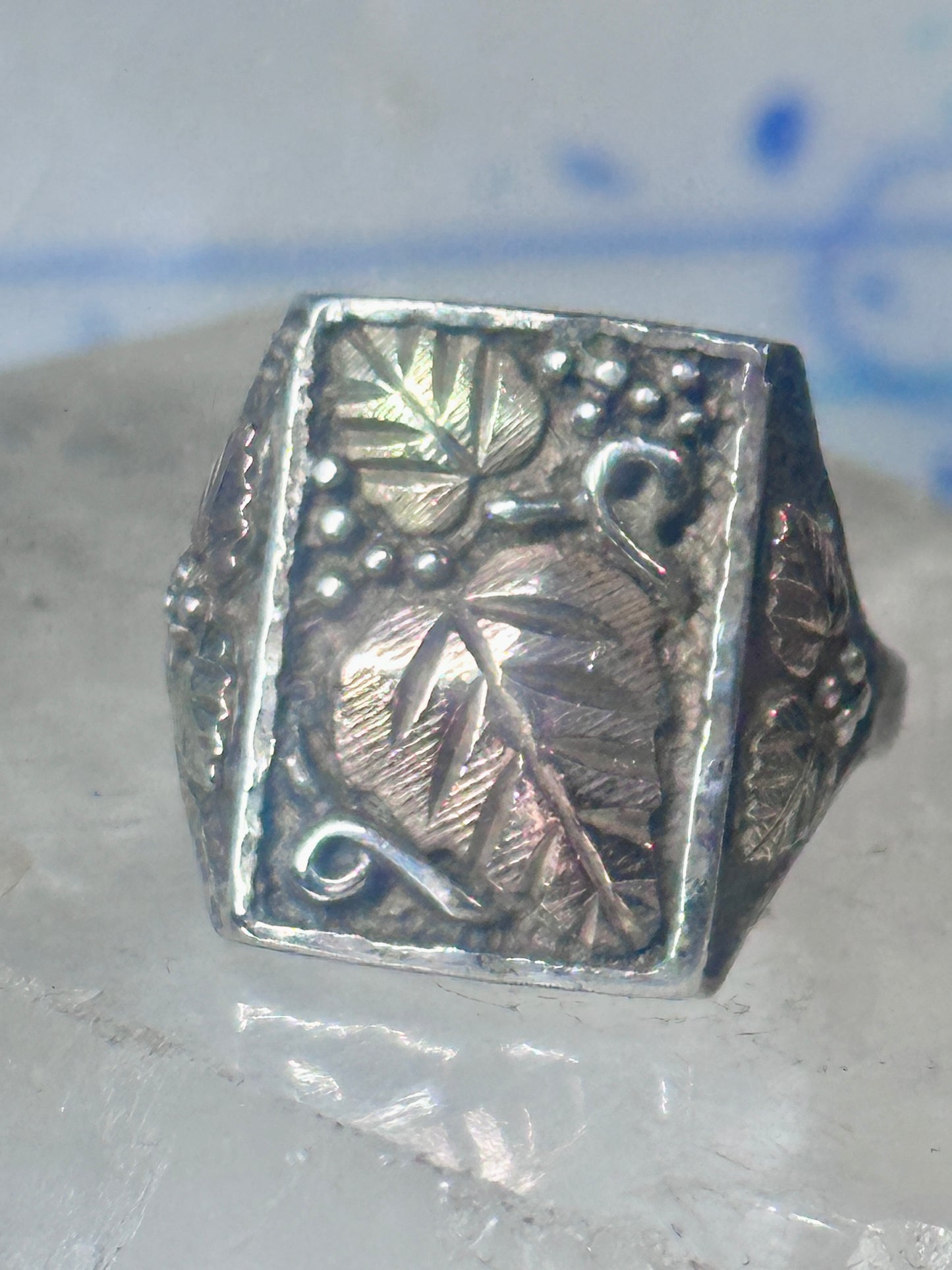 Black Hills Gold ring grape leaves size 9.5 pinky Sterling silver women men