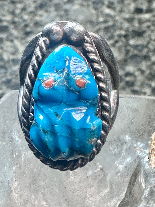 Carved Frog ring coral Inlaid eyes size 5.75 pinky Sterling silver women girls