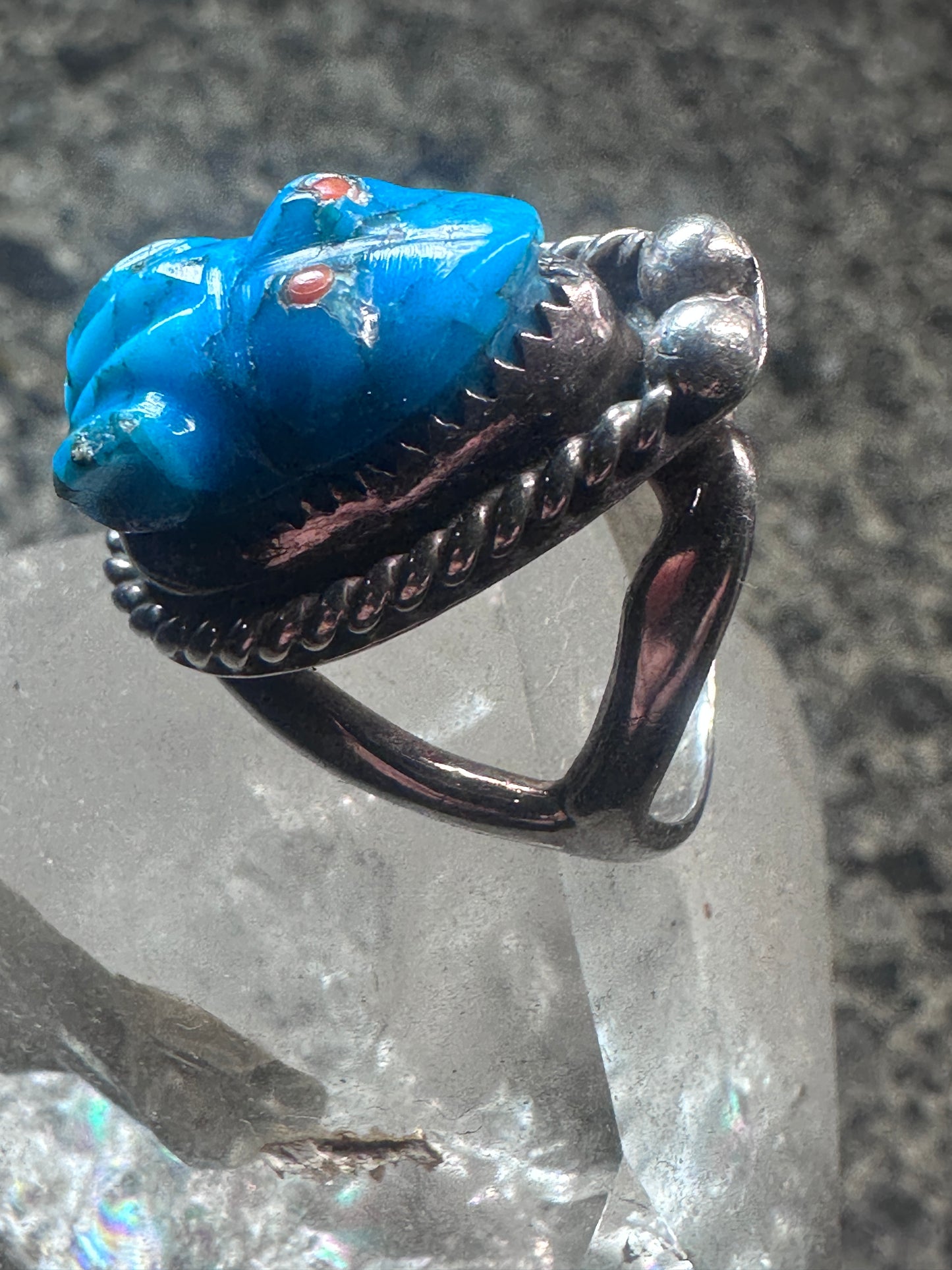 Carved Frog ring coral Inlaid eyes size 5.75 pinky Sterling silver women girls