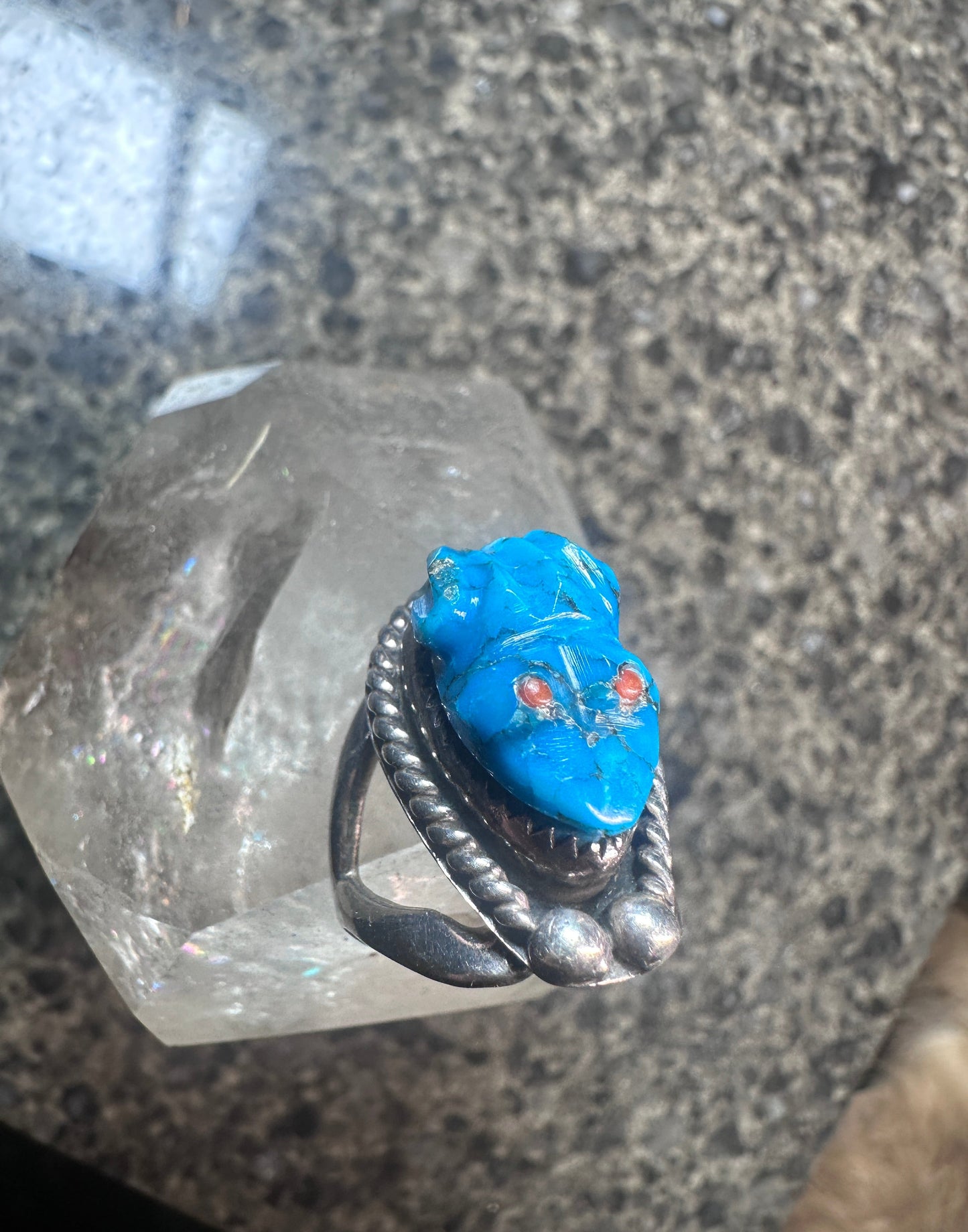 Carved Frog ring coral Inlaid eyes size 5.75 pinky Sterling silver women girls