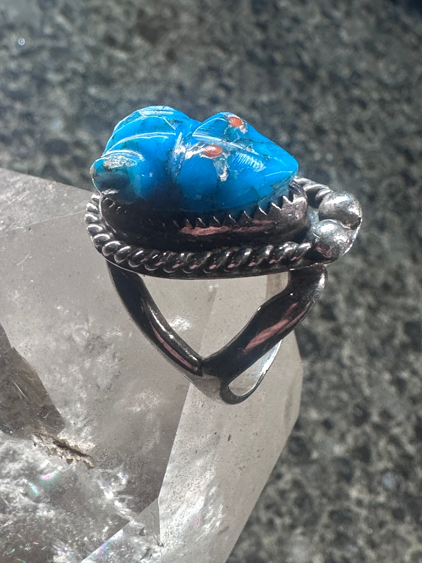 Carved Frog ring coral Inlaid eyes size 5.75 pinky Sterling silver women girls