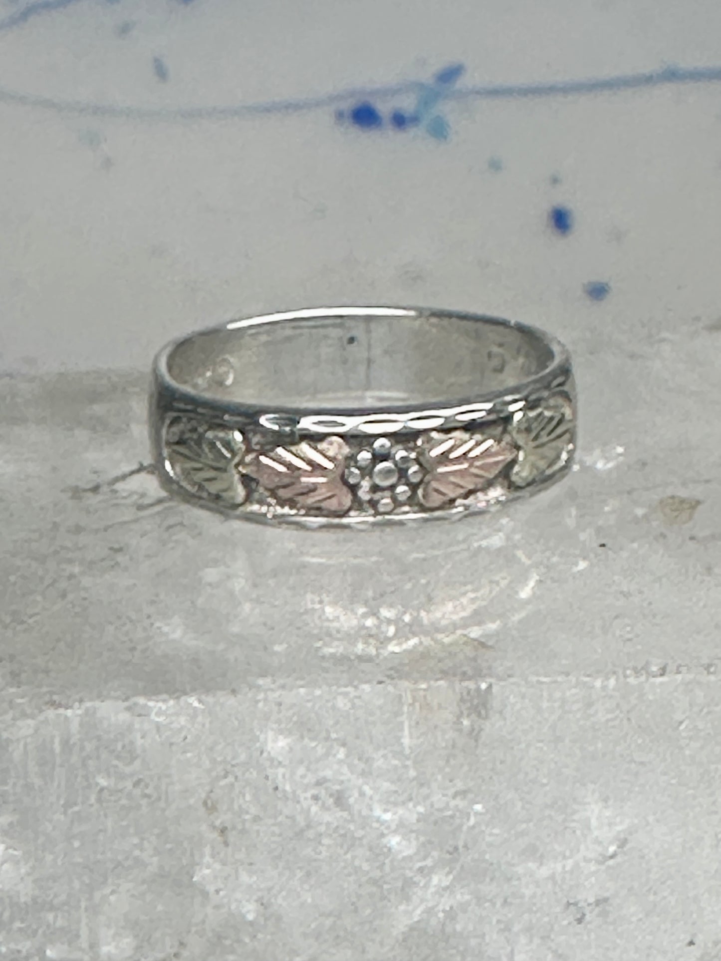 Black Hills Gold ring leaves wedding band size 12 sterling silver women men