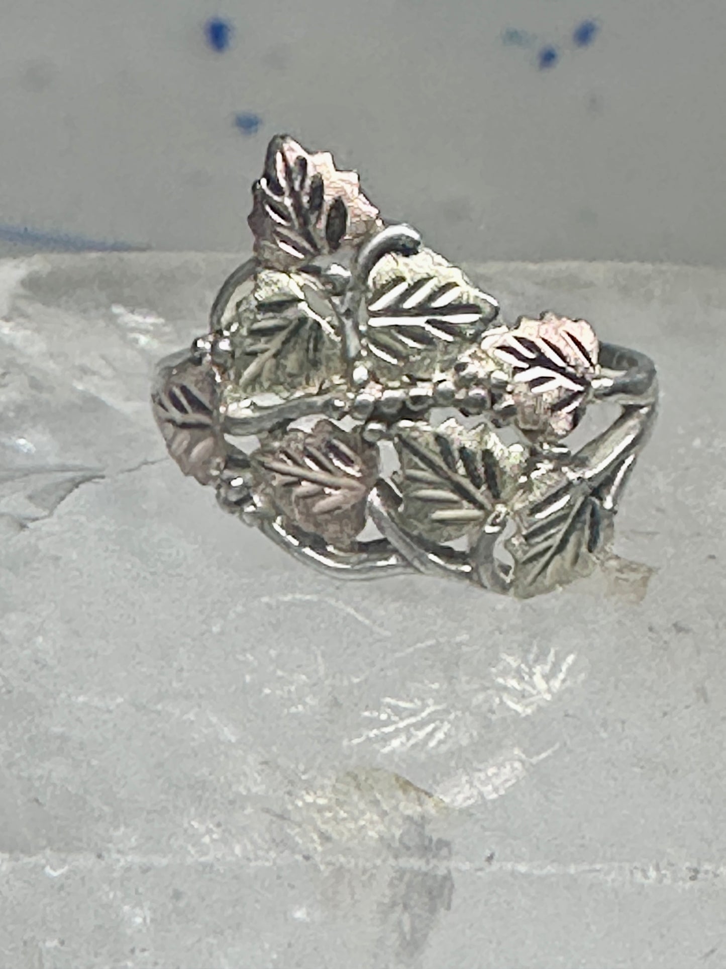 Black Hills Gold ring leaves band size 8.7 sterling silver women
