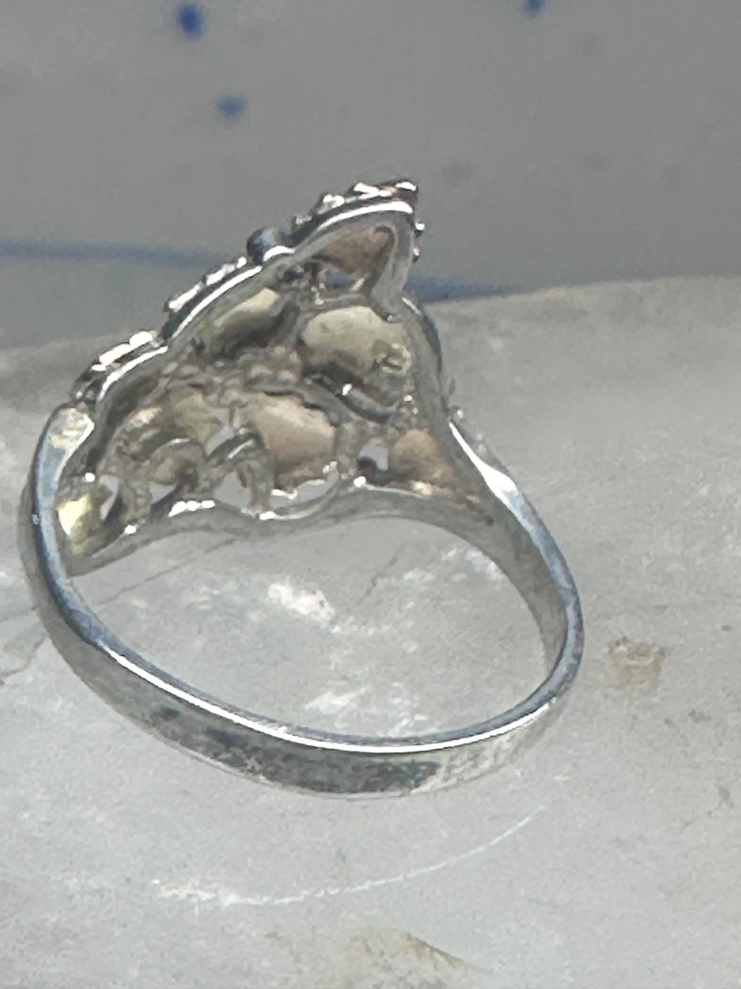 Black Hills Gold ring leaves band size 8.7 sterling silver women