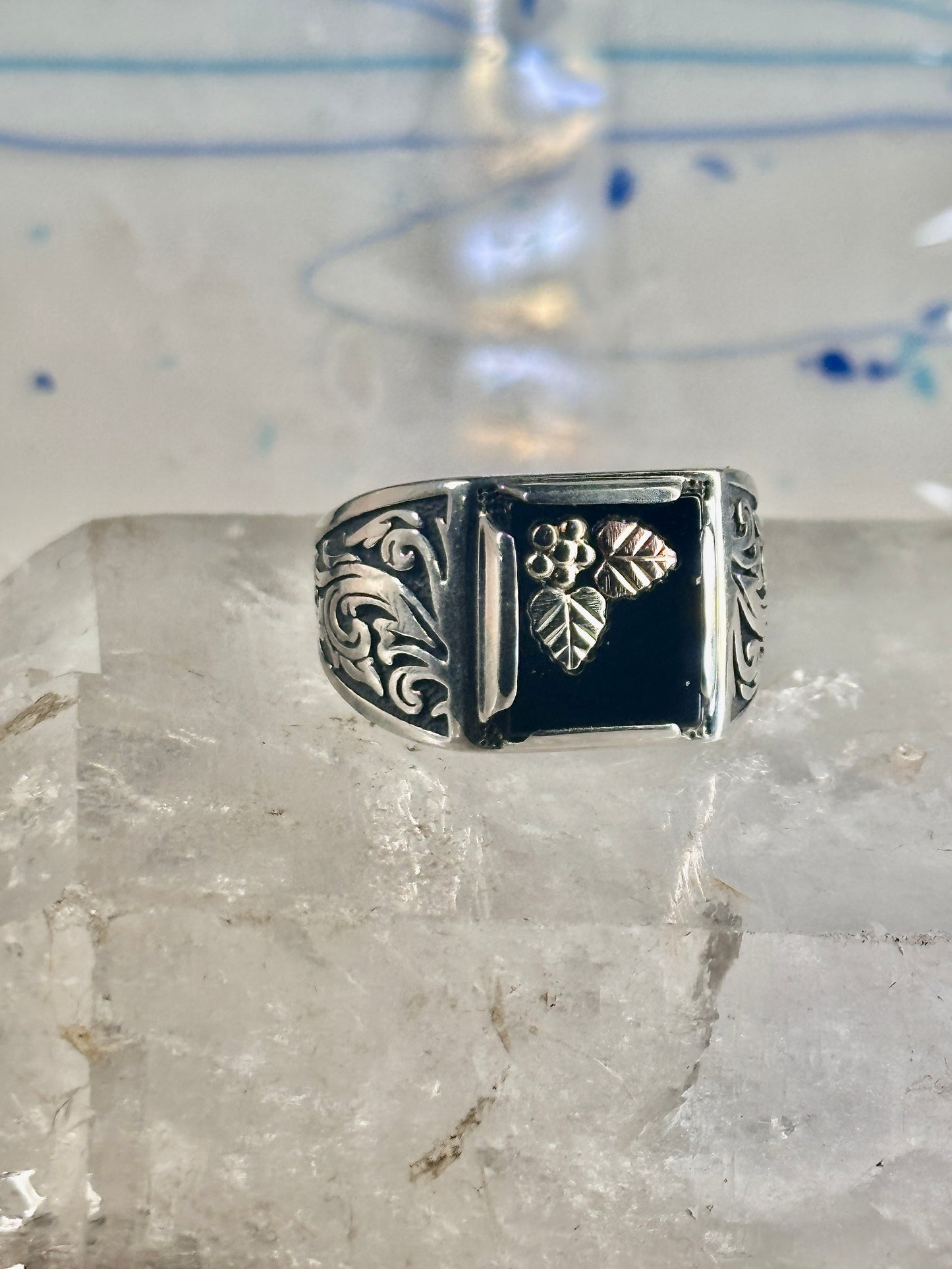 Black Hills Gold ring Leaves Onyx band size 11 sterling silver men