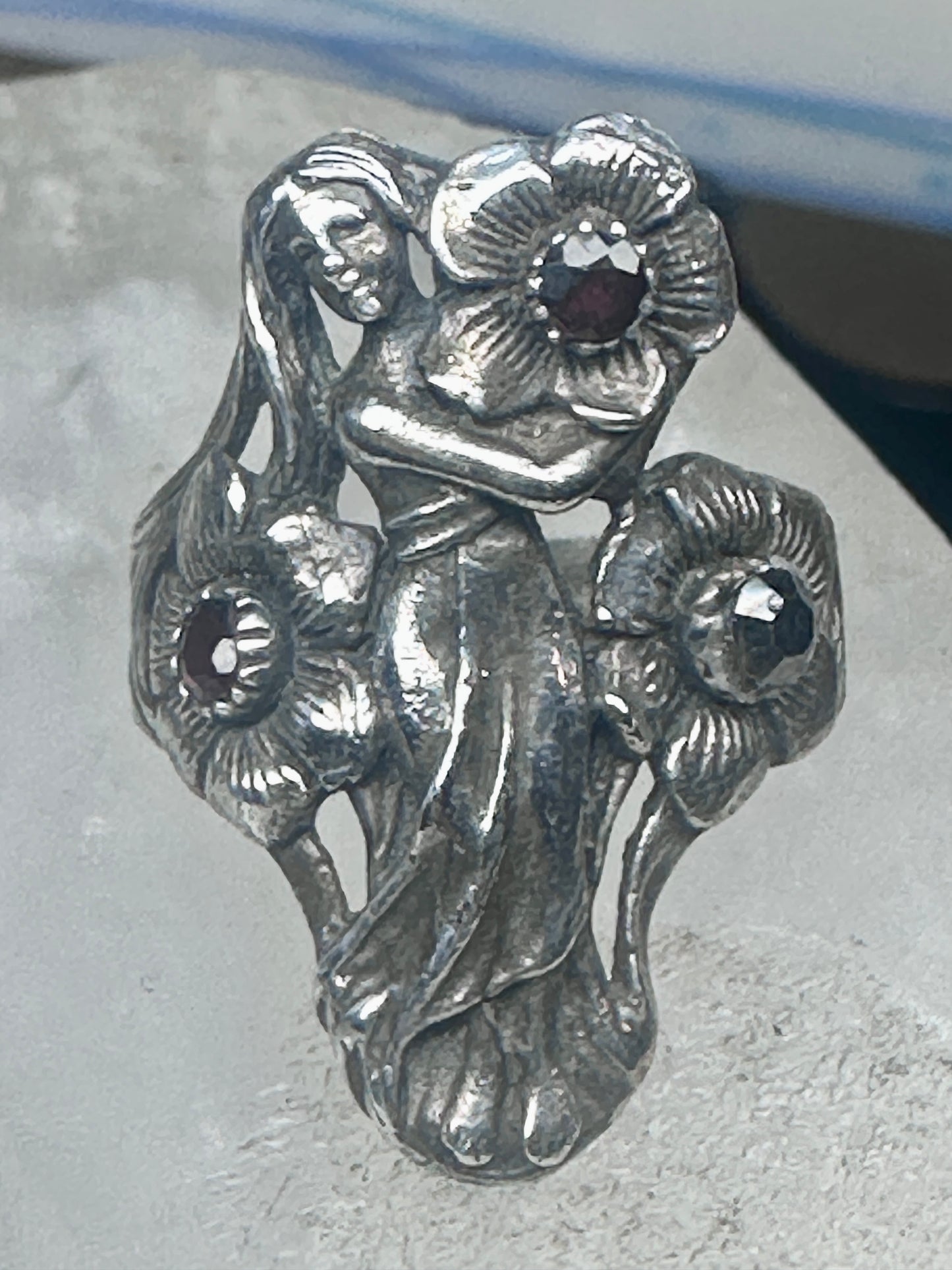 Vintage figurative lady flower band ring size 9.50 sterling silver women