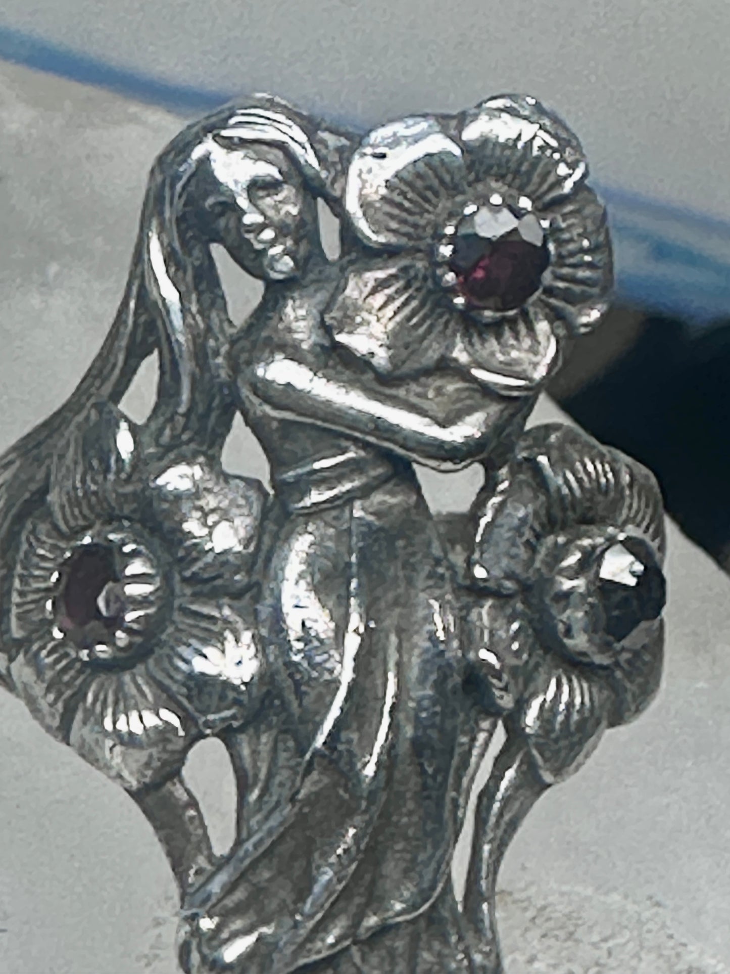Vintage figurative lady flower band ring size 9.50 sterling silver women