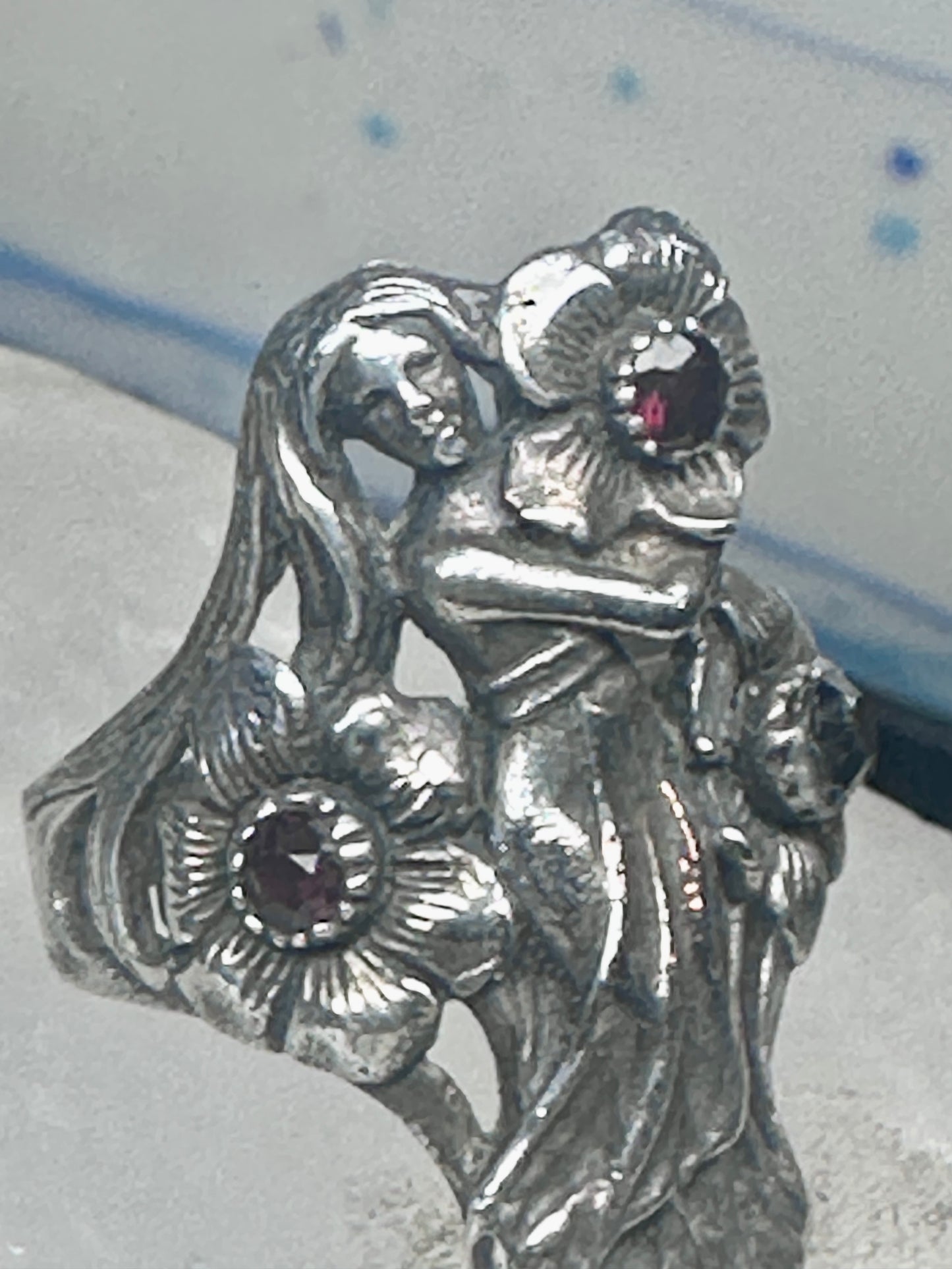 Vintage figurative lady flower band ring size 9.50 sterling silver women