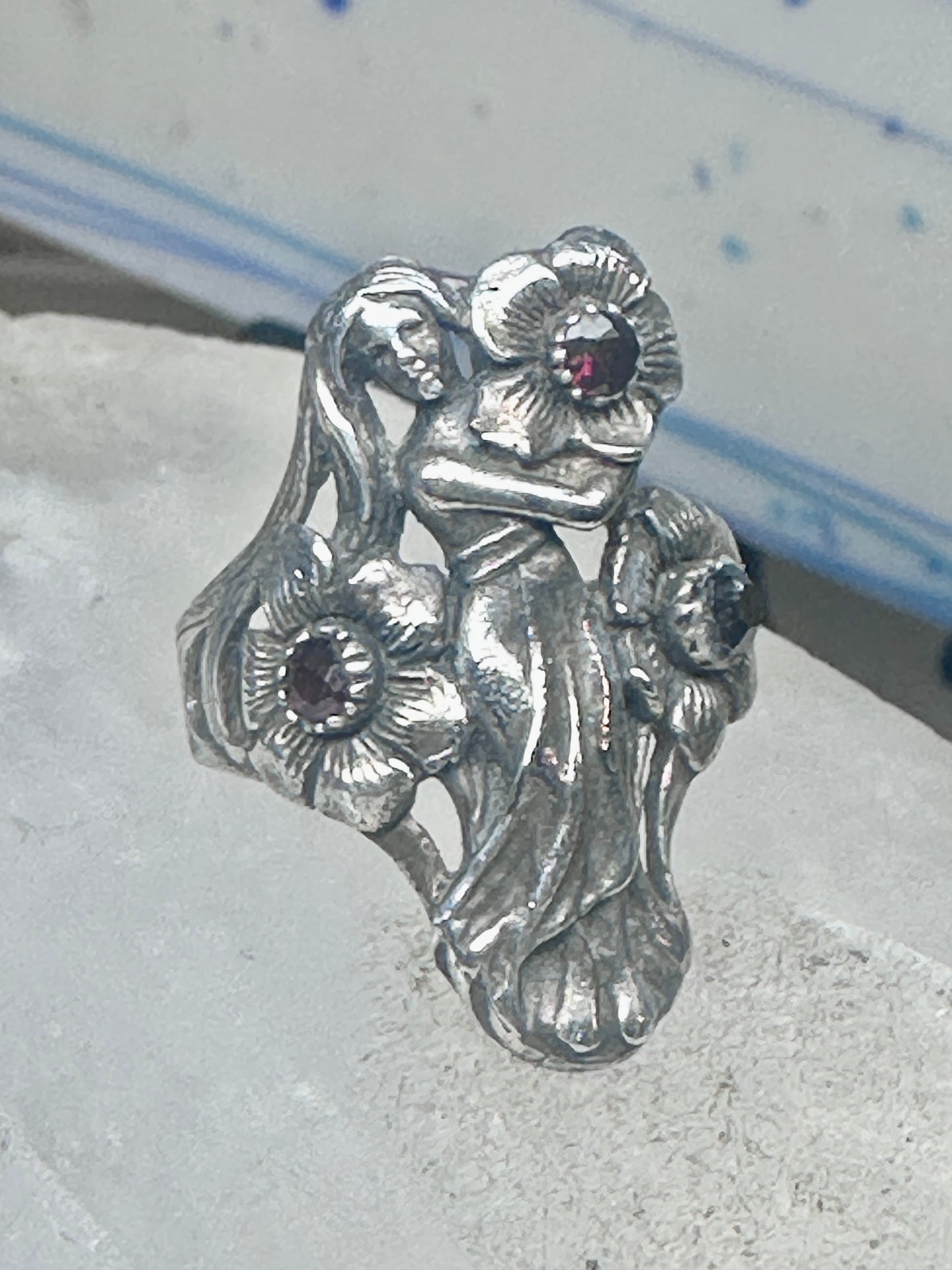 Vintage figurative lady flower band ring size 9.50 sterling silver women
