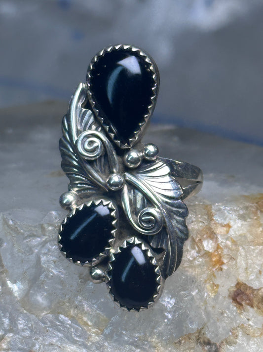 Vintage onyx ring Navajo size 5.5 feathers leaves Sterling silver women