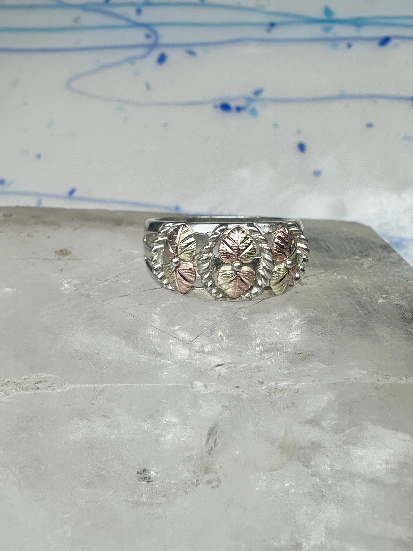 Black Hills gold ring leaves wedding band size 7.5 sterling silver women men