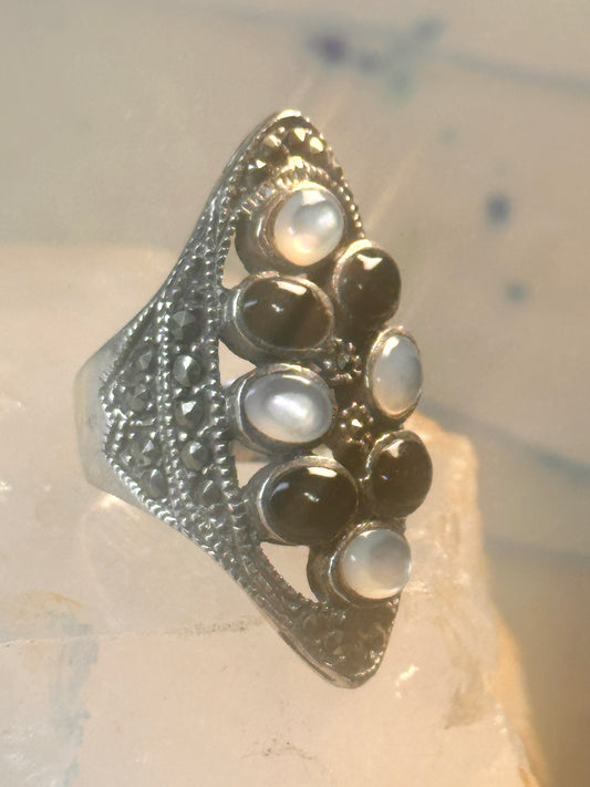 Vintage cat's eye & black plastic stones marcasites band size 6.5 Sterling silver women