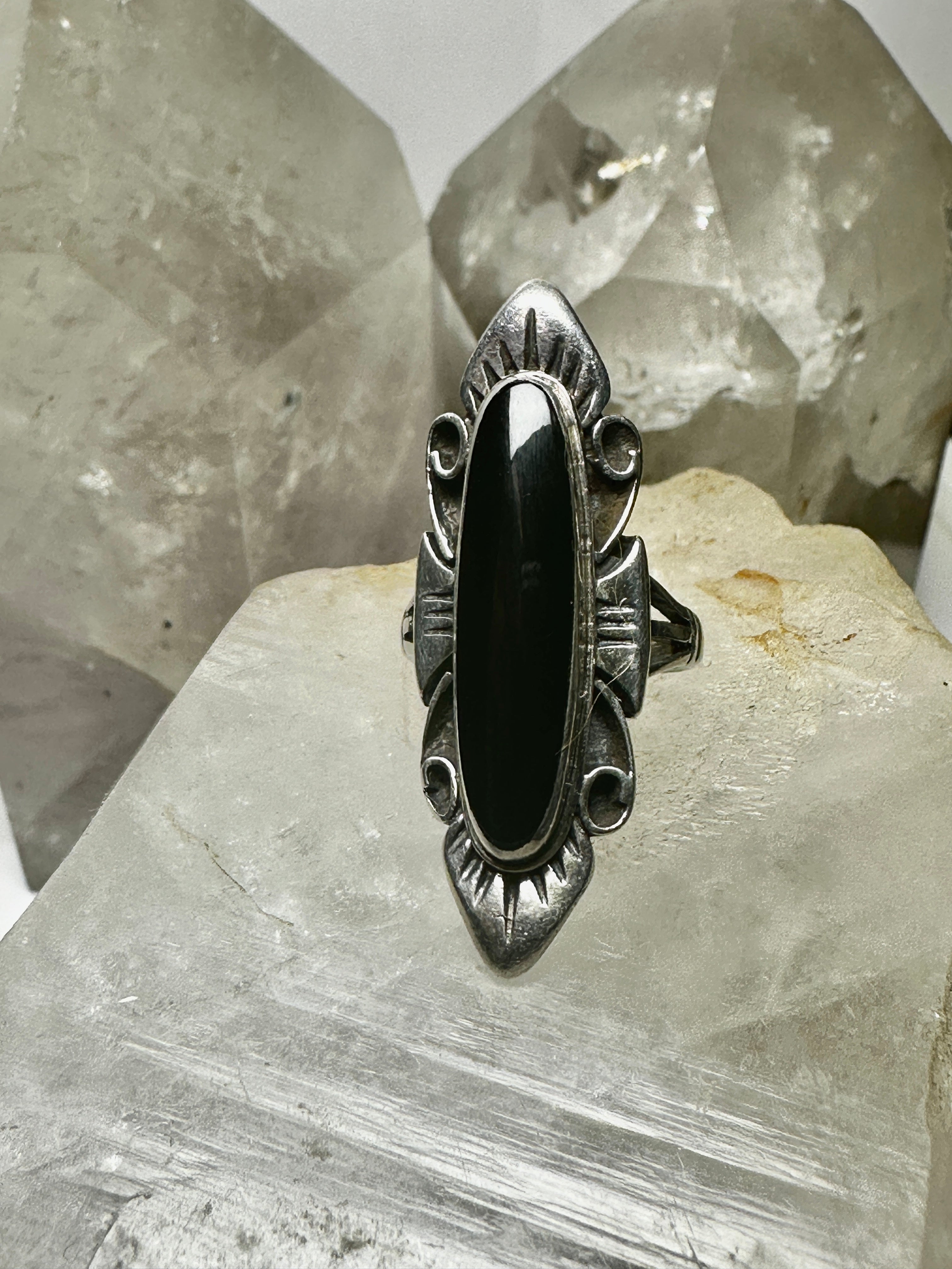 Vintage 925 Sterling Silver Black store Onyx Southwestern Ring Size 7