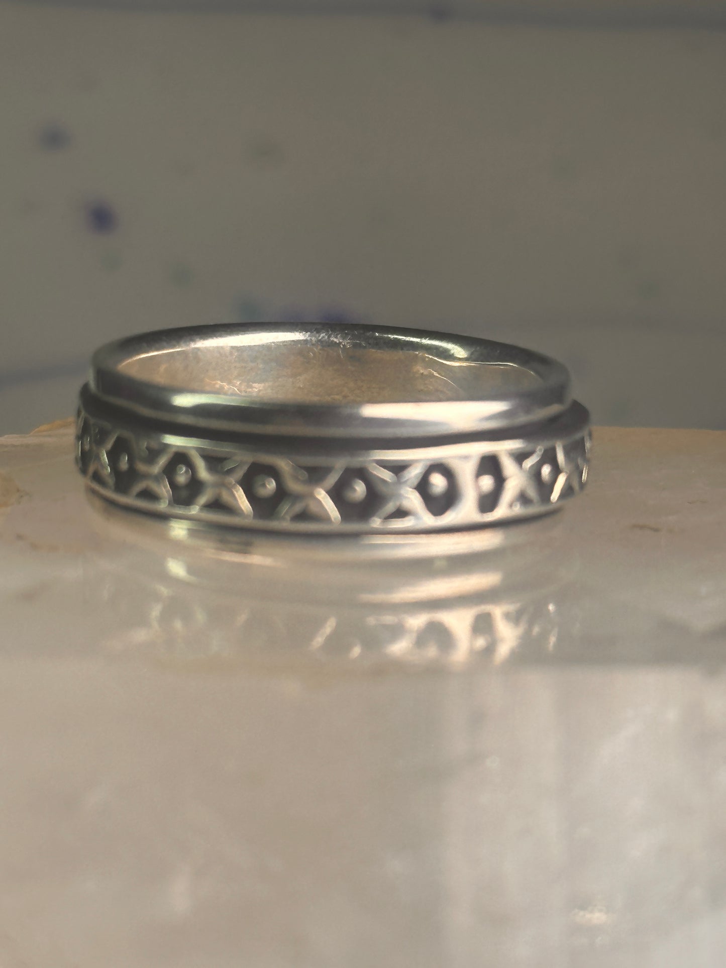 Spinner Ring wedding band XOXO geometric size 12.5 sterling silver women men