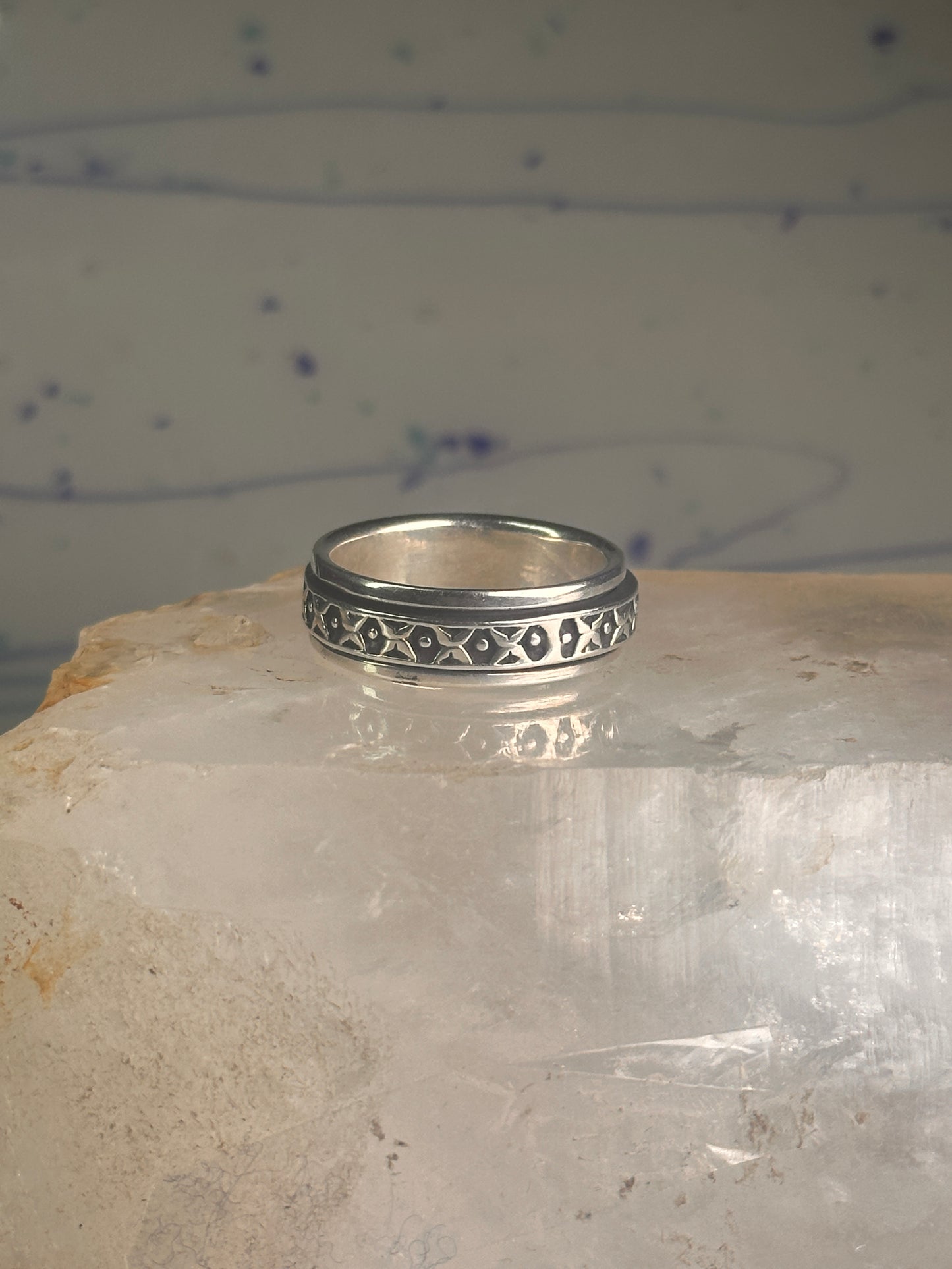 Spinner Ring wedding band XOXO geometric size 12.5 sterling silver women men