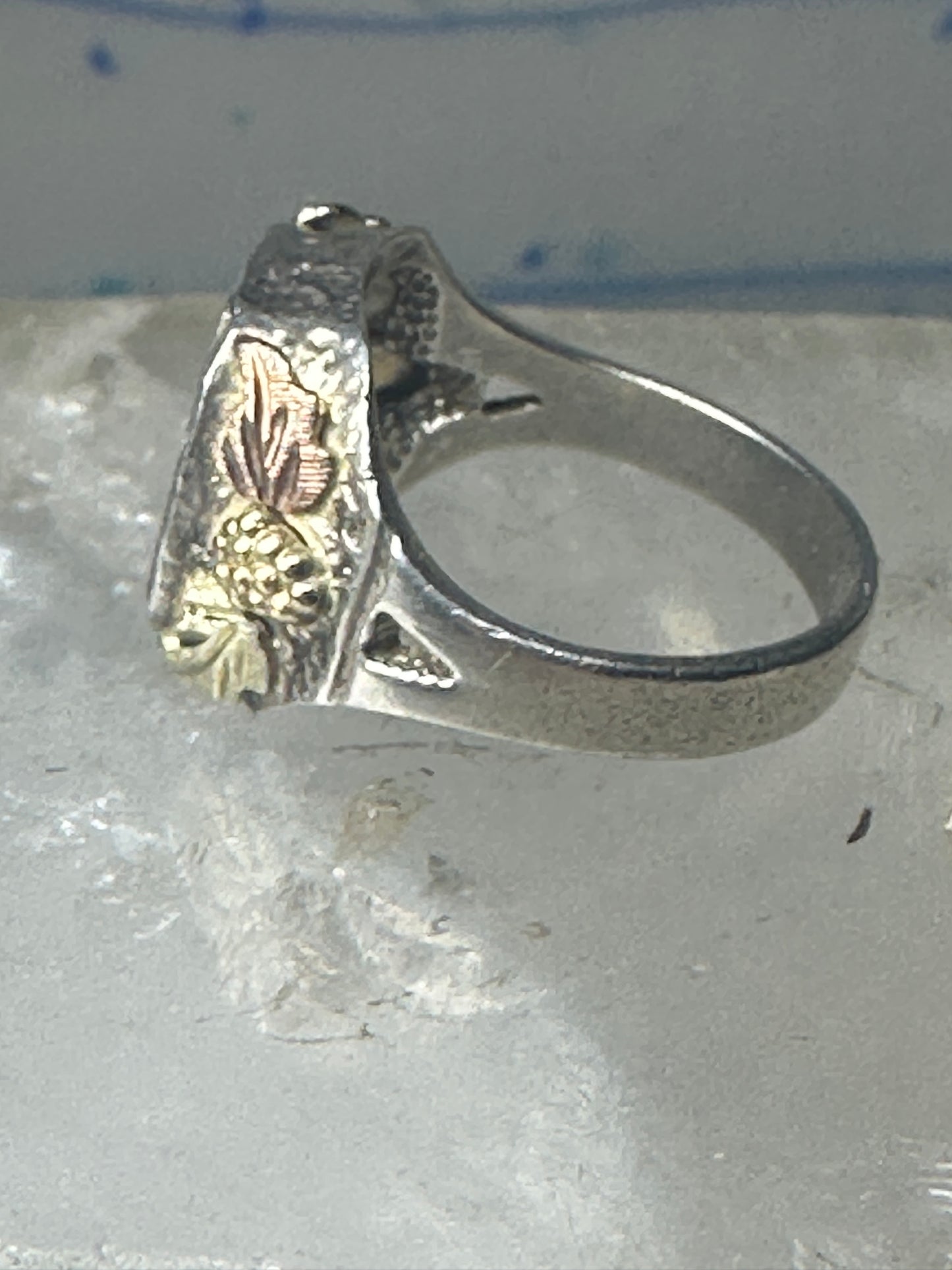 Black Hills Gold Ring onyx horse leaves cowgirl band sterling silver size 6 women