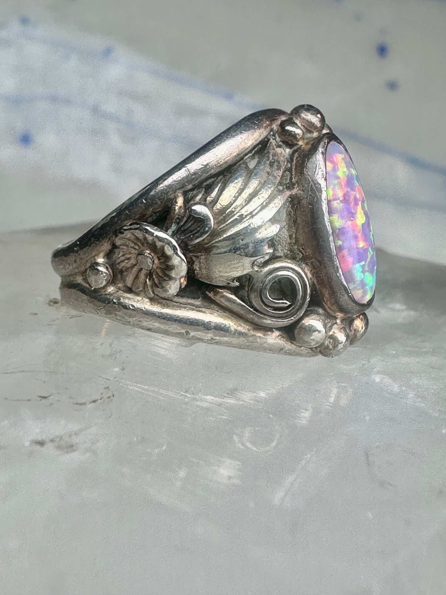 Navajo lab opal ring Nila Cook Johnson leaves band size 7  sterling silver women