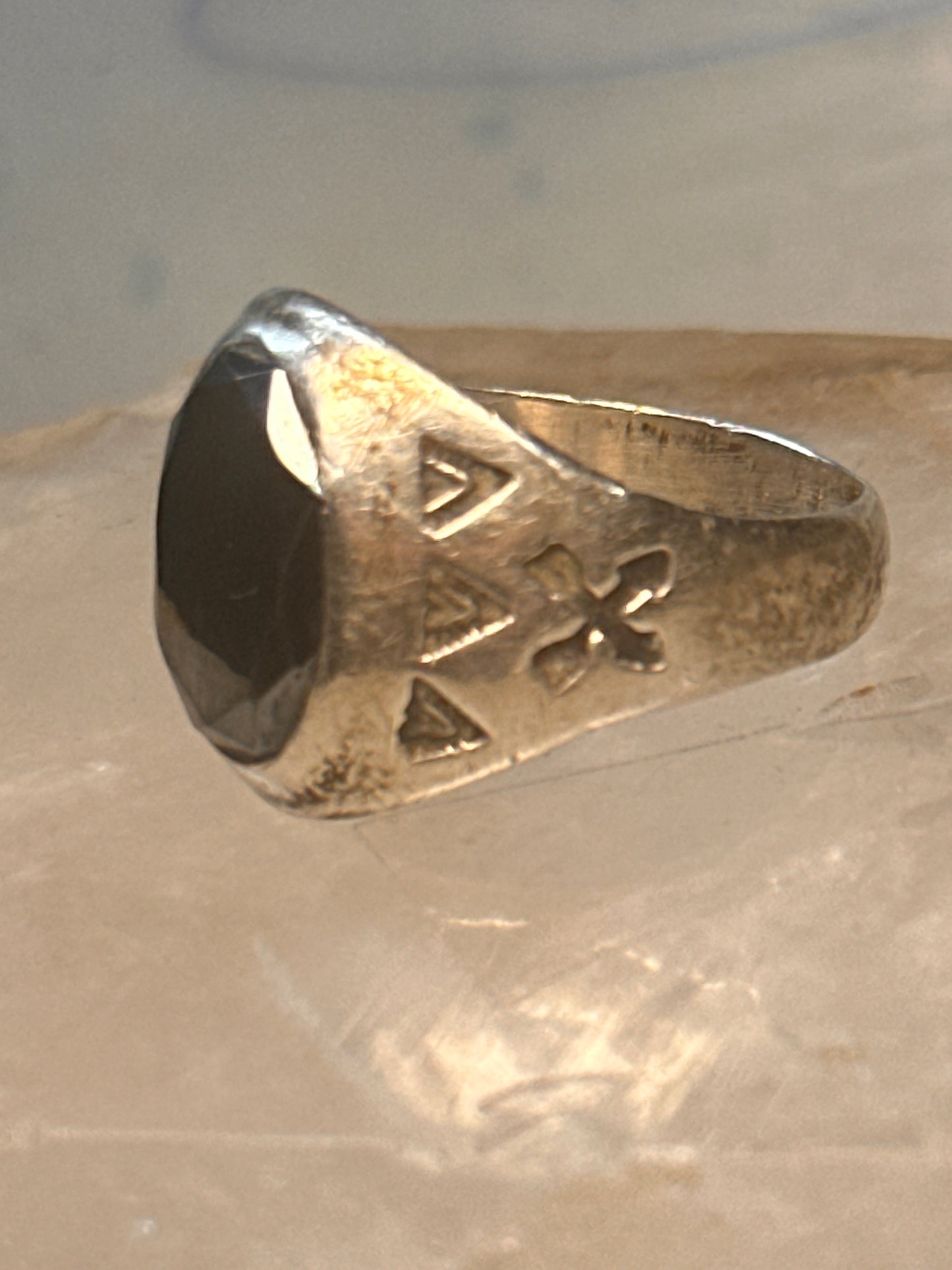 Onyx ring Navajo size 9.25 crossed arrows band sterling silver women men