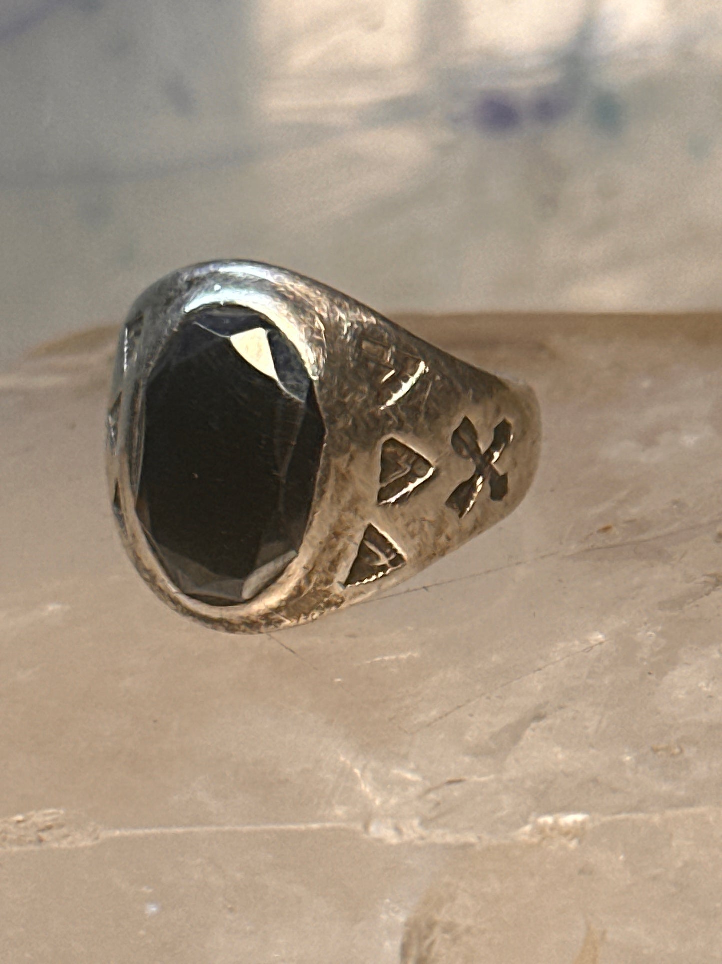 Onyx ring Navajo size 9.25 crossed arrows band sterling silver women men