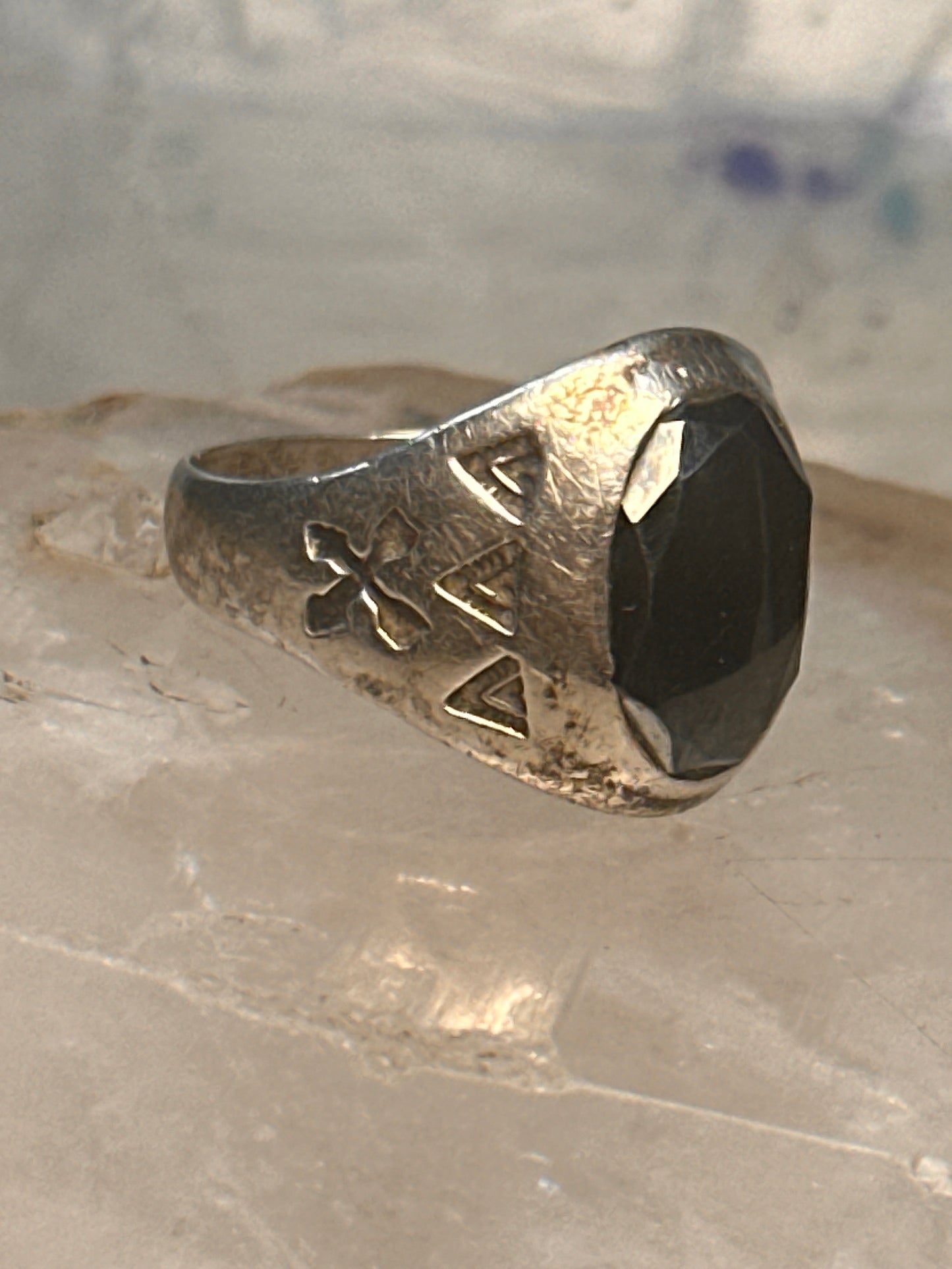 Onyx ring Navajo size 9.25 crossed arrows band sterling silver women men