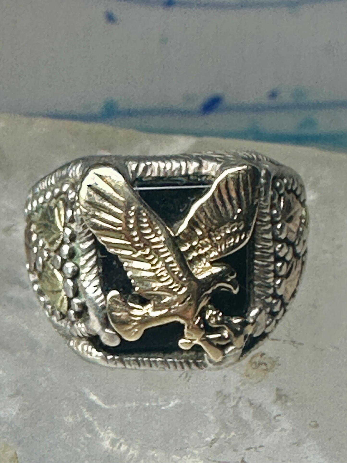 Black Hills Gold Ring eagle leaves Onyx band sterling silver size 8.75 men women