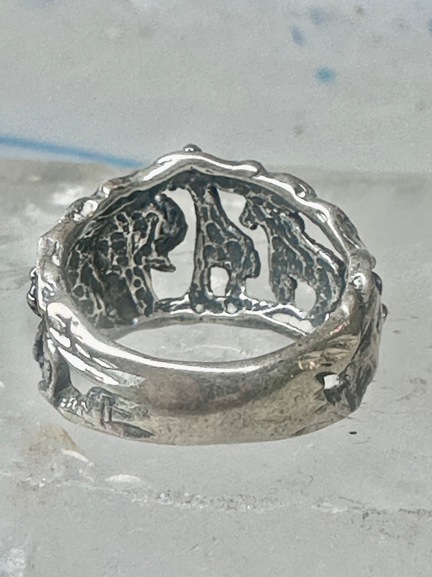 Animal ring Ted Ott Navajo size 5.5 Safari elephant giraffe horse zebra? hippo tiger sterling
