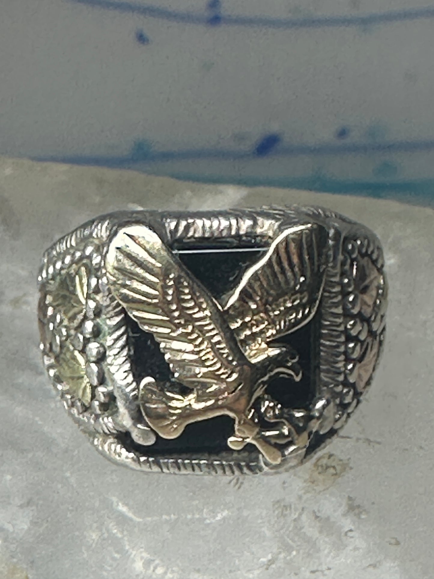 Black Hills Gold Ring eagle leaves Onyx band sterling silver size 8.75 men women