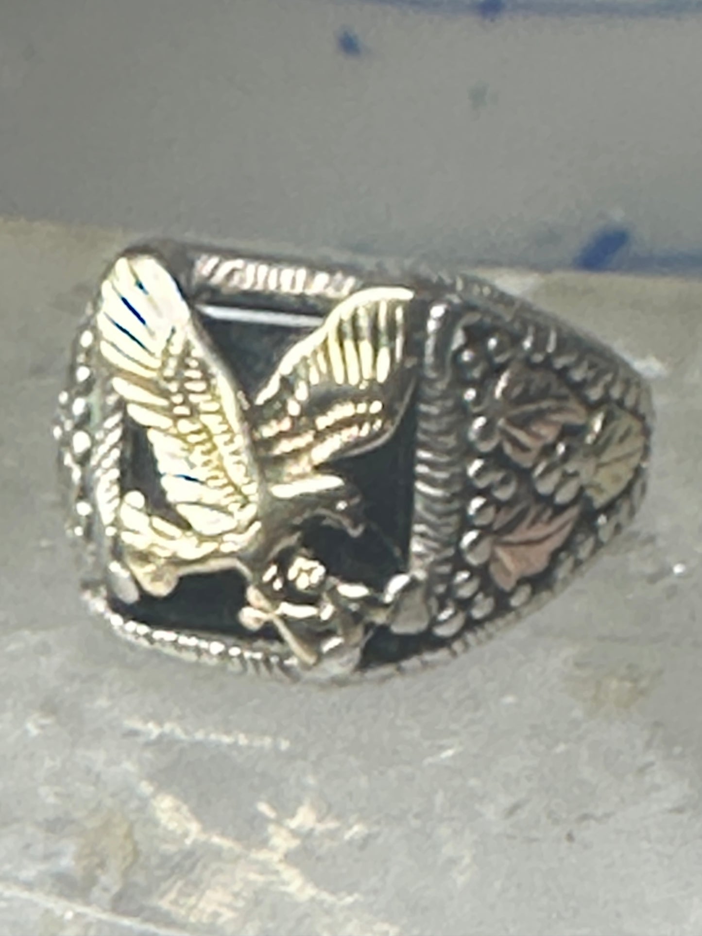 Black Hills Gold Ring eagle leaves Onyx band sterling silver size 8.75 men women