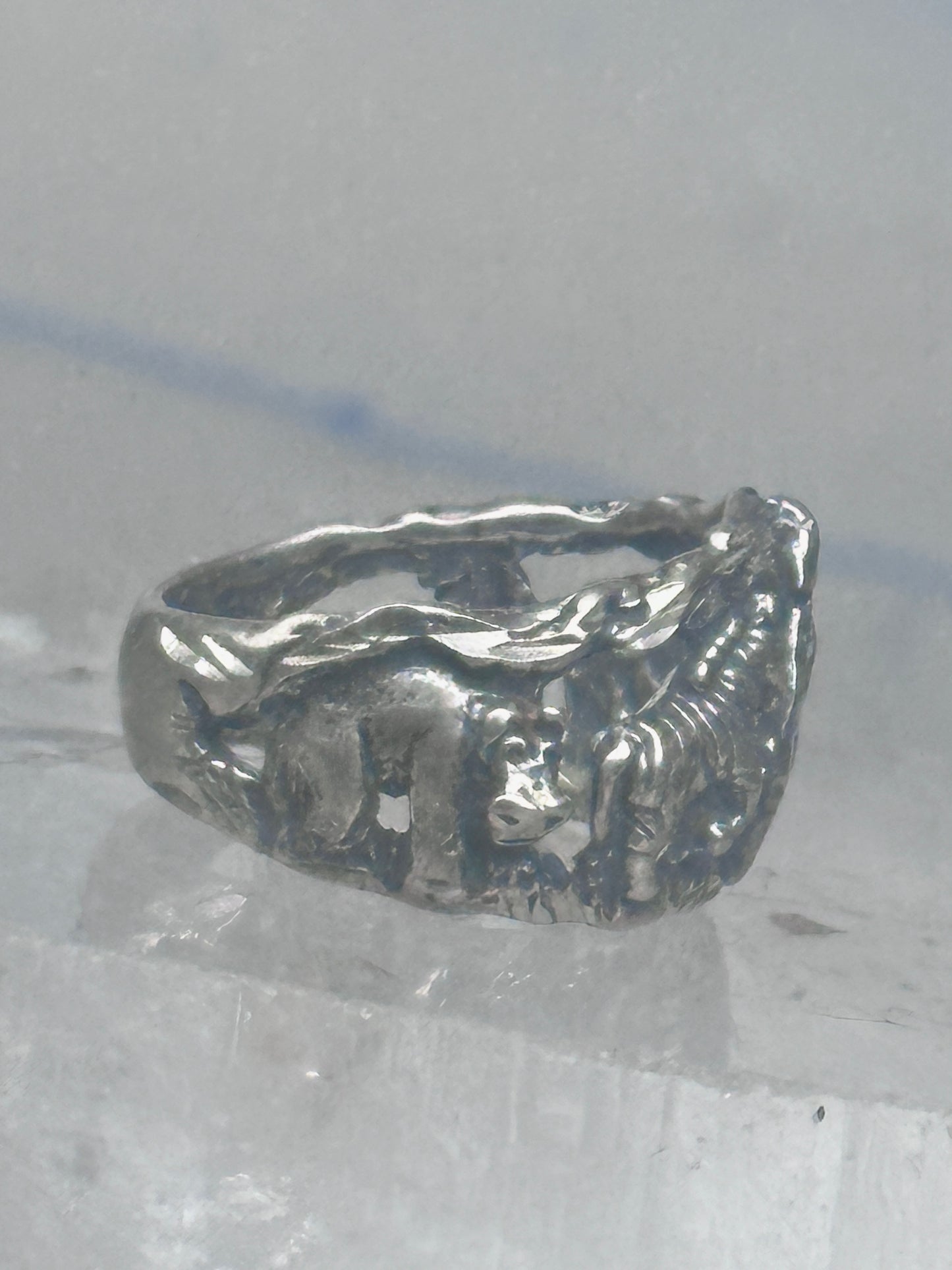 Animal ring Ted Ott Navajo size 5.5 Safari elephant giraffe horse zebra? hippo tiger sterling